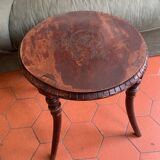 Table basse ronde  en bois gravé, tourné, fin XIXème