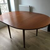 Extended round table in teak 60s
