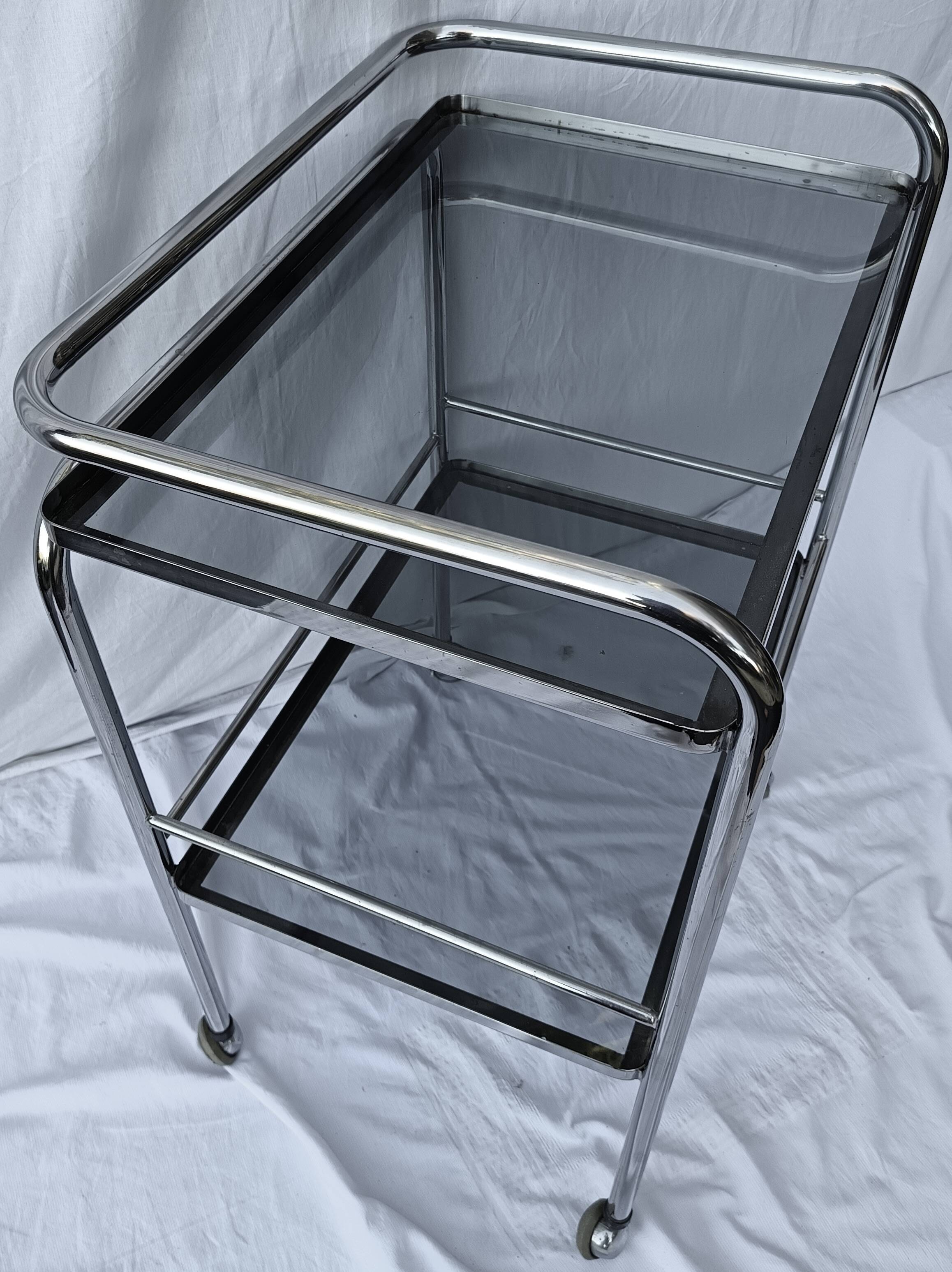 metal rolling dessert trolley: glass