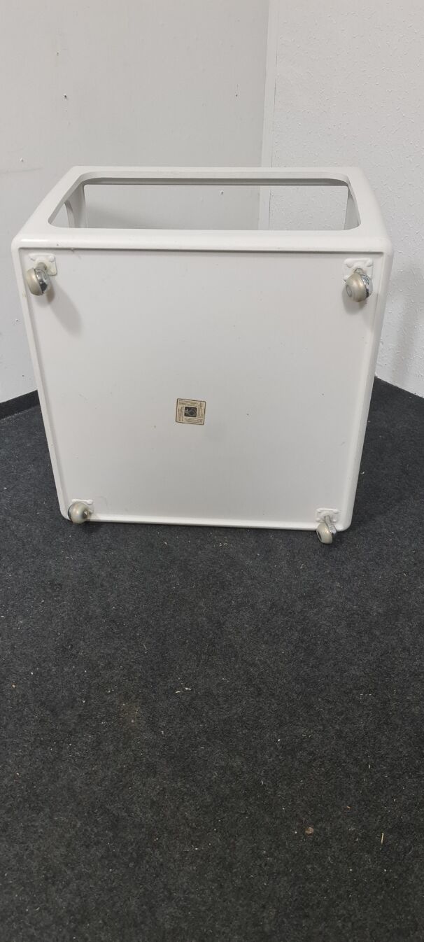 Vintage spaceage coffee table by Peter Ghyczy for Horn Collection