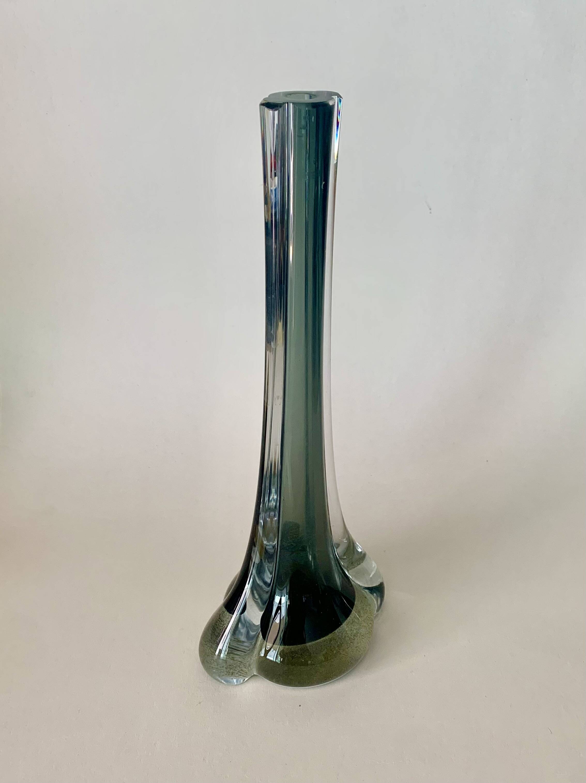 Vase en verre de Murano vintage par V. Nason