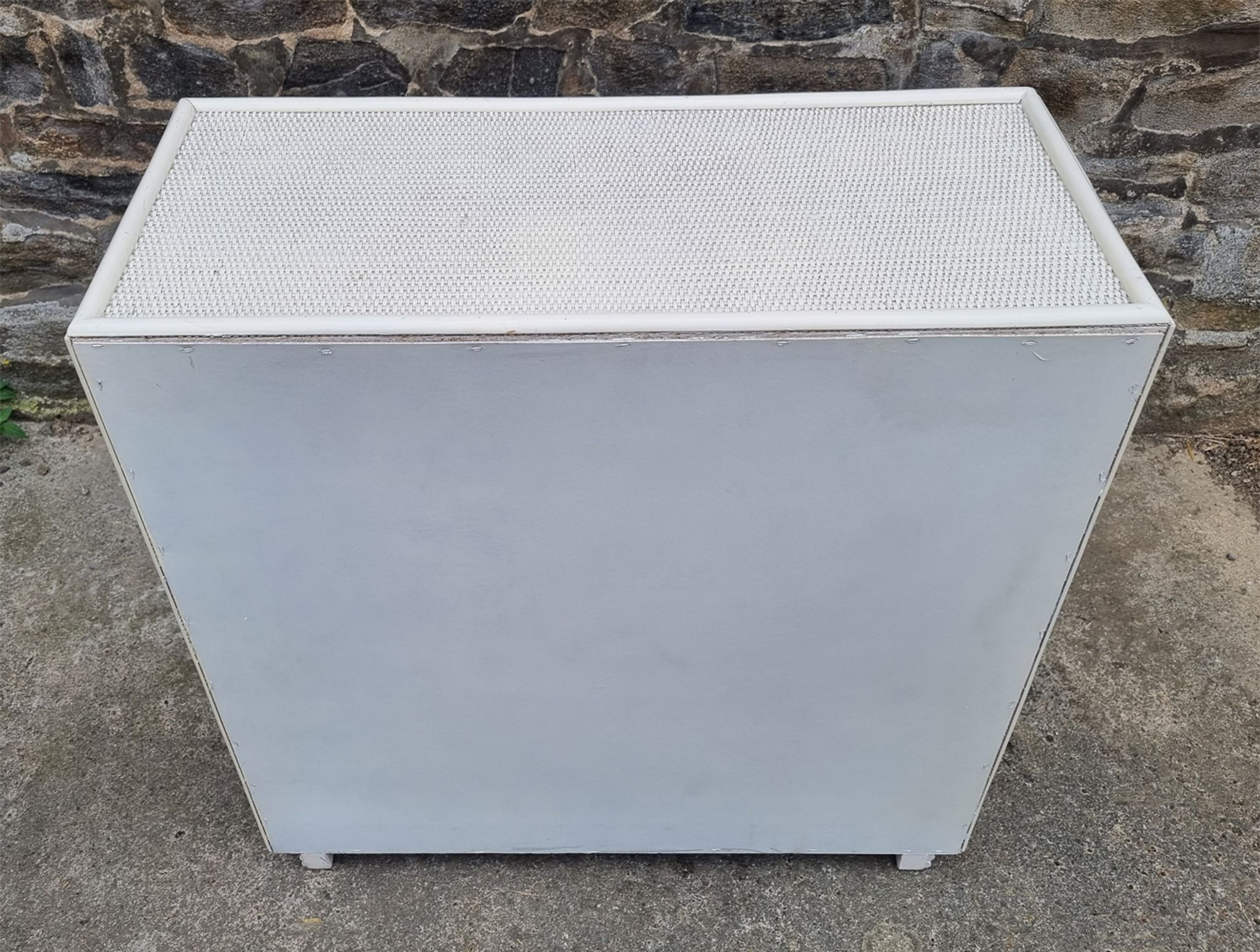 White Maugrion chest of drawers, wood and rattan, 80s