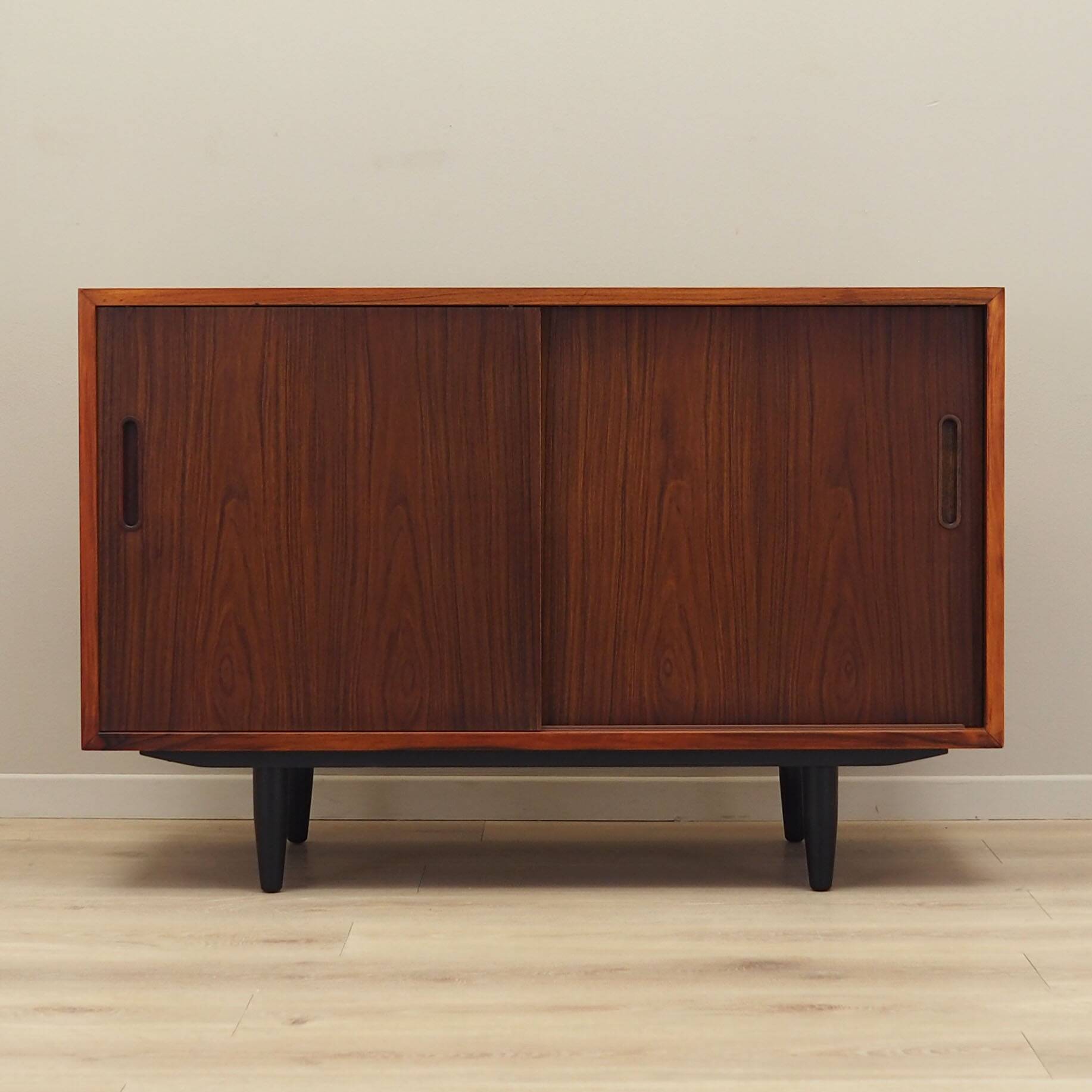 Rosewood cabinet, Danish design, 1970s, manufacture: Hundevad