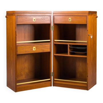 Vintage teak bar cabinet by Reno Wahl Iversen for Dyrlund, Denmark, 1960s