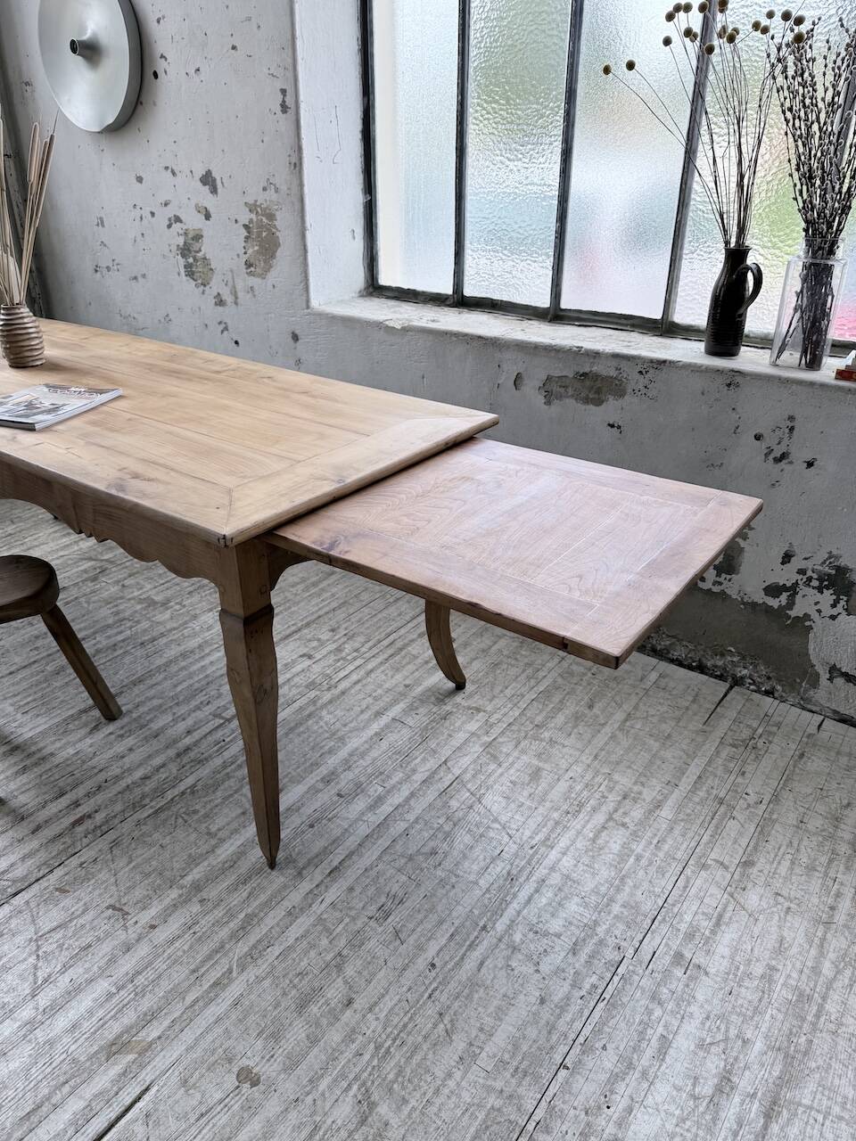 Farm table cherry wood with curved legs, 19th century.