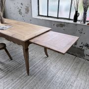 Table de ferme merisier pieds galbés XIXème