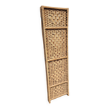 Wooden screen and 3-leaf ropes