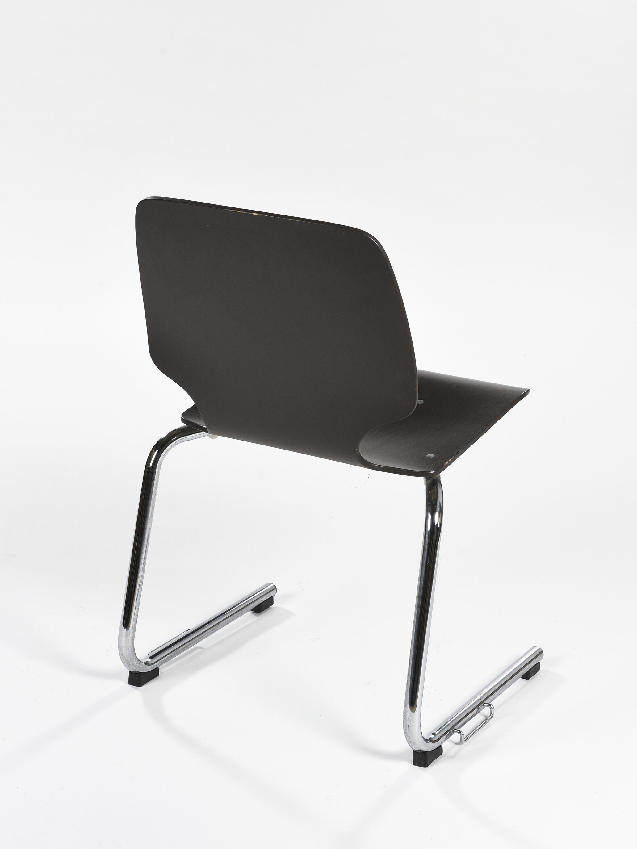 Suite of 3 stackable armchairs model pagholz, flottoto