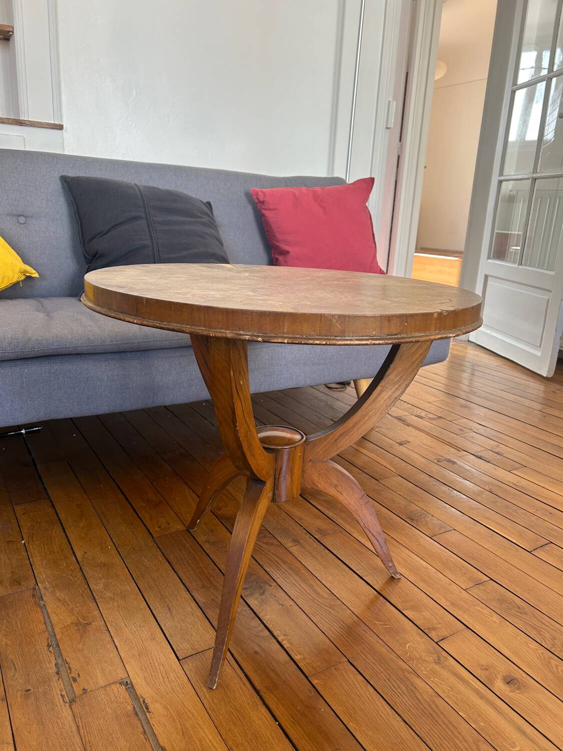 Art Deco Gueridon – Burl wood top – Walnut – 1930-1950