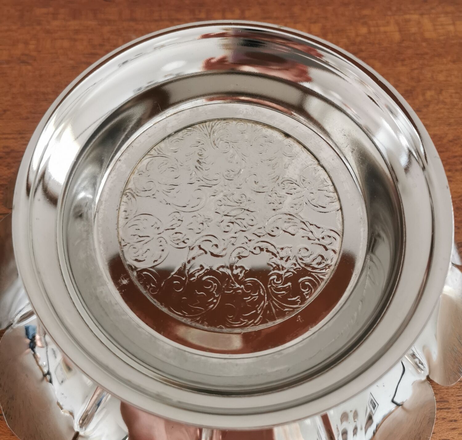 Empty metal flower pocket