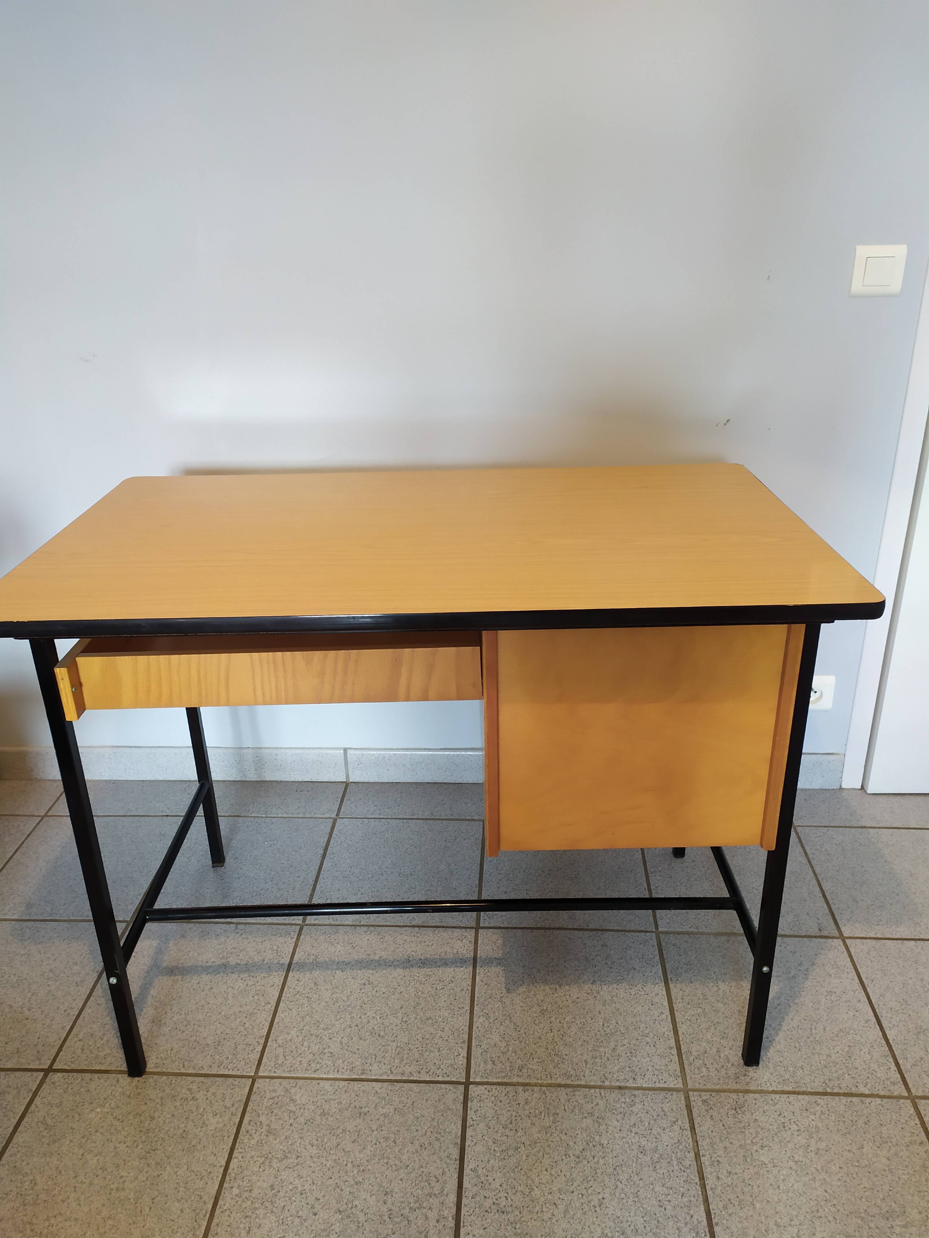 Vintage desk formica tray