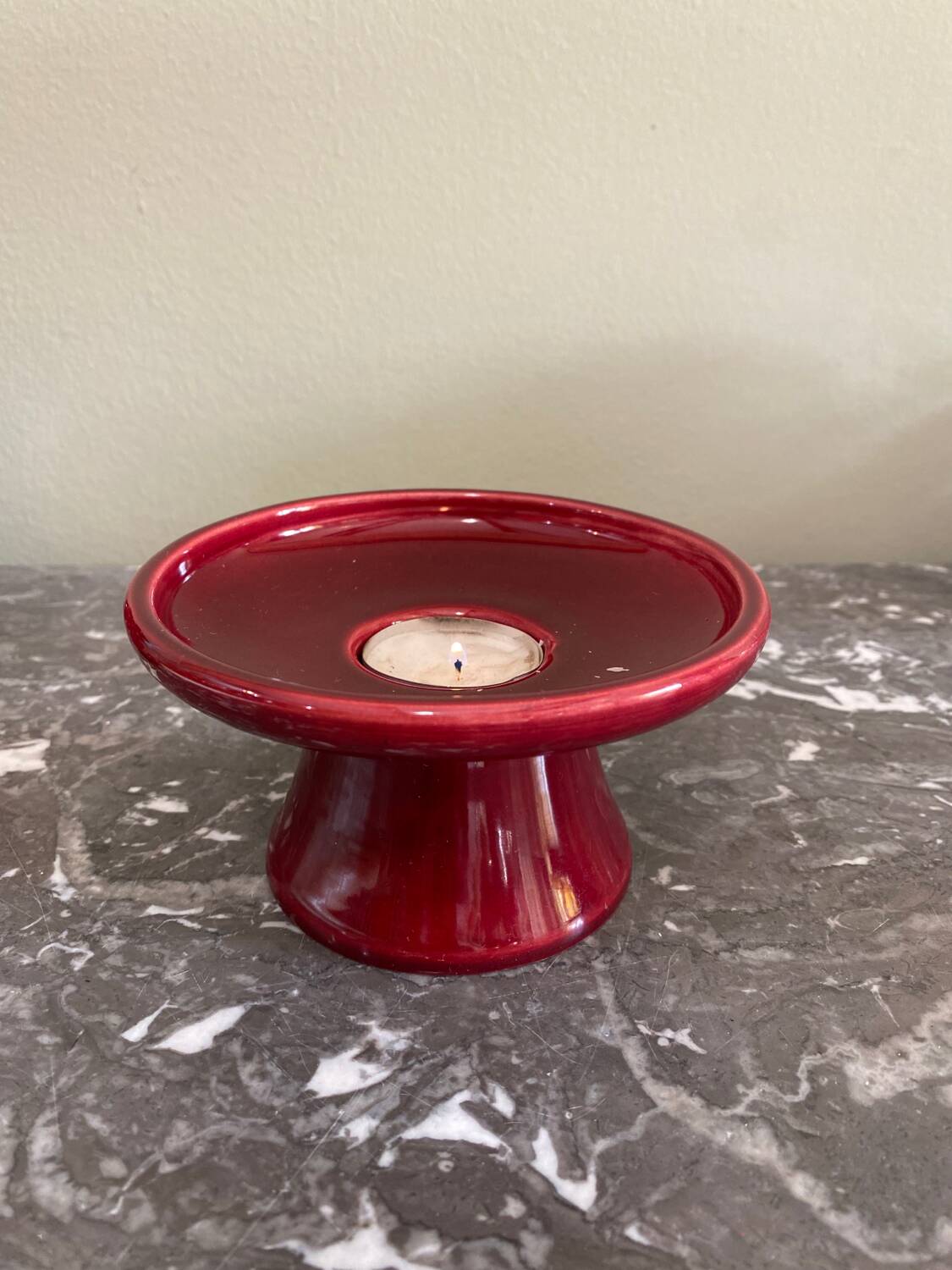 Ceramic tealight holder