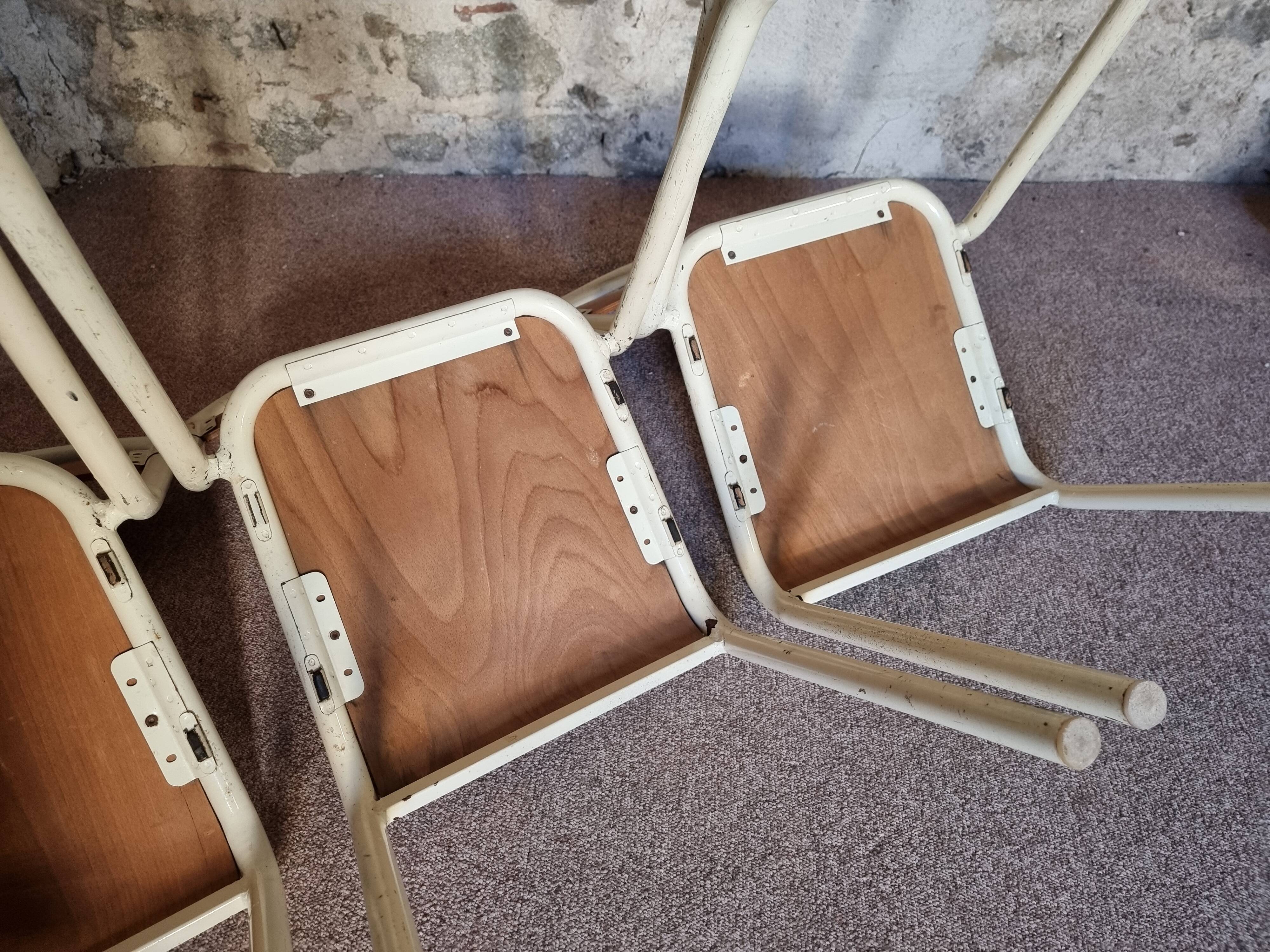 Set of 4 vintage French school chairs – Stackable chairs – 1920s