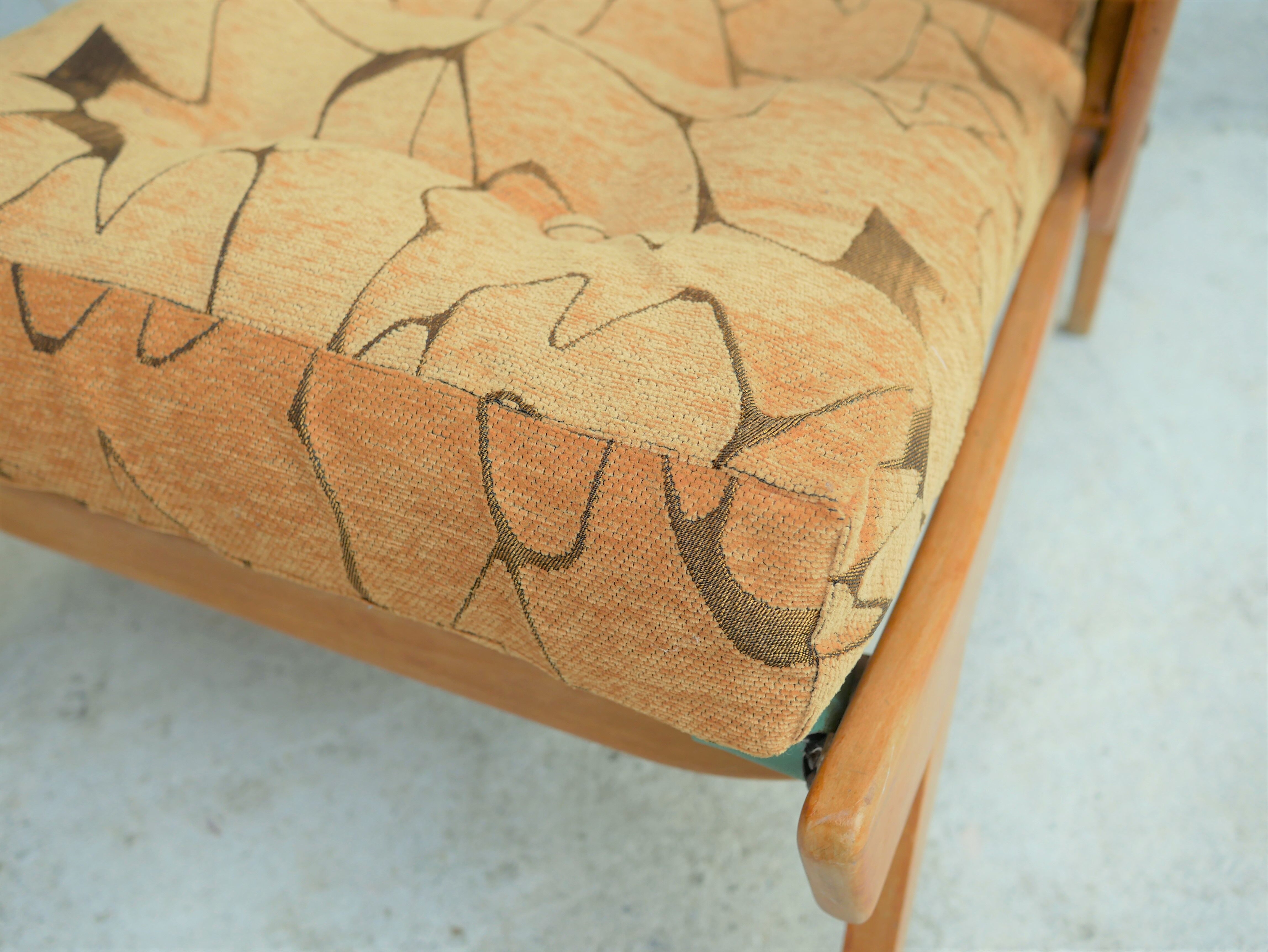 "FS 141" chair by Free-Span editions