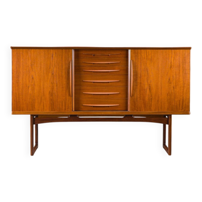 Buffet danois en teck par Arne Vodder pour Vamo Sønderborg, années 1960