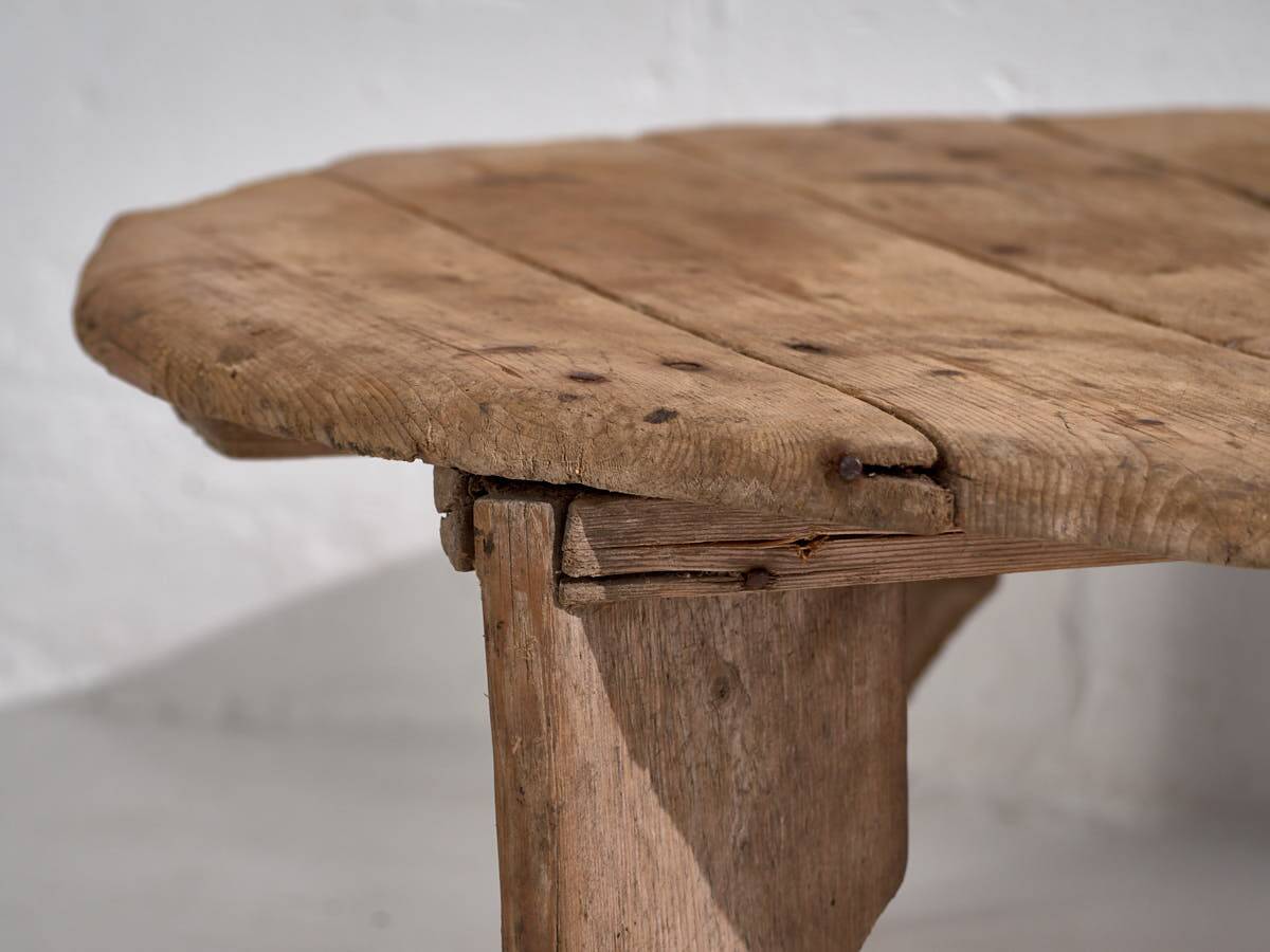 Antique round wooden table (c.1920)