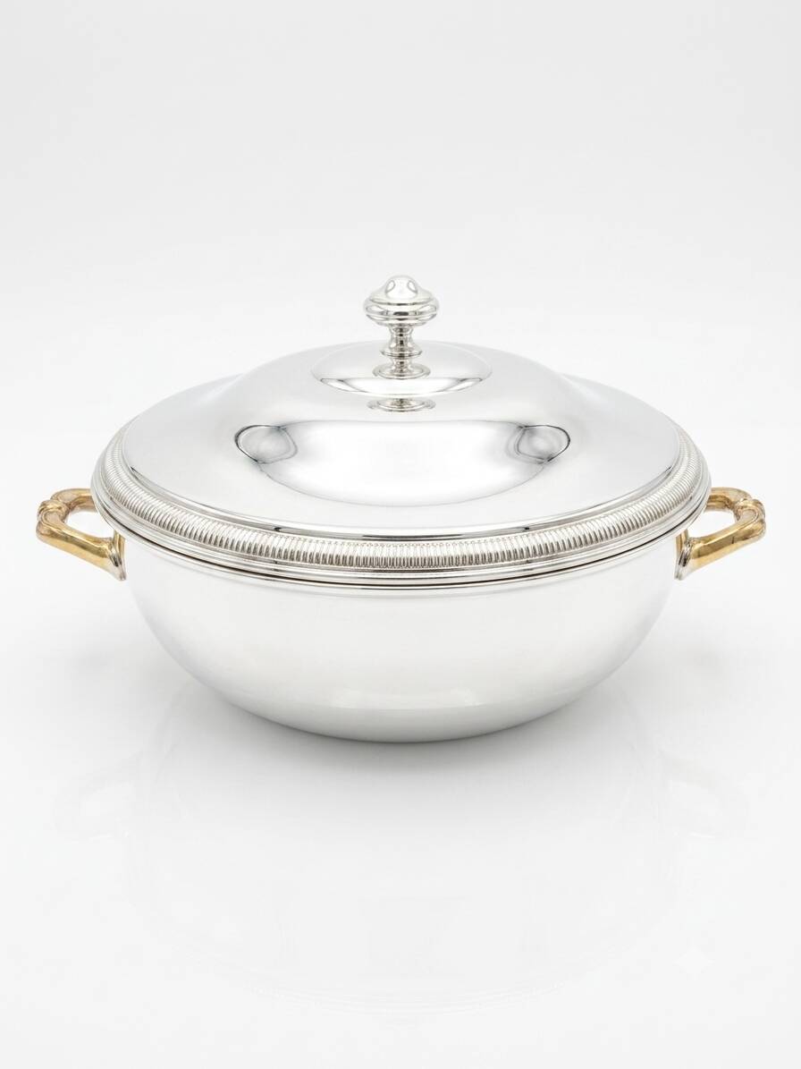 Soup tureen or vegetable dish in silver-plated metal – French silversmithing