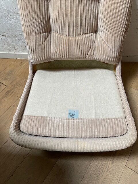 Armchair model Orchidée by Michel Cadestin, Airborne 70