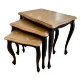 Nesting coffee tables