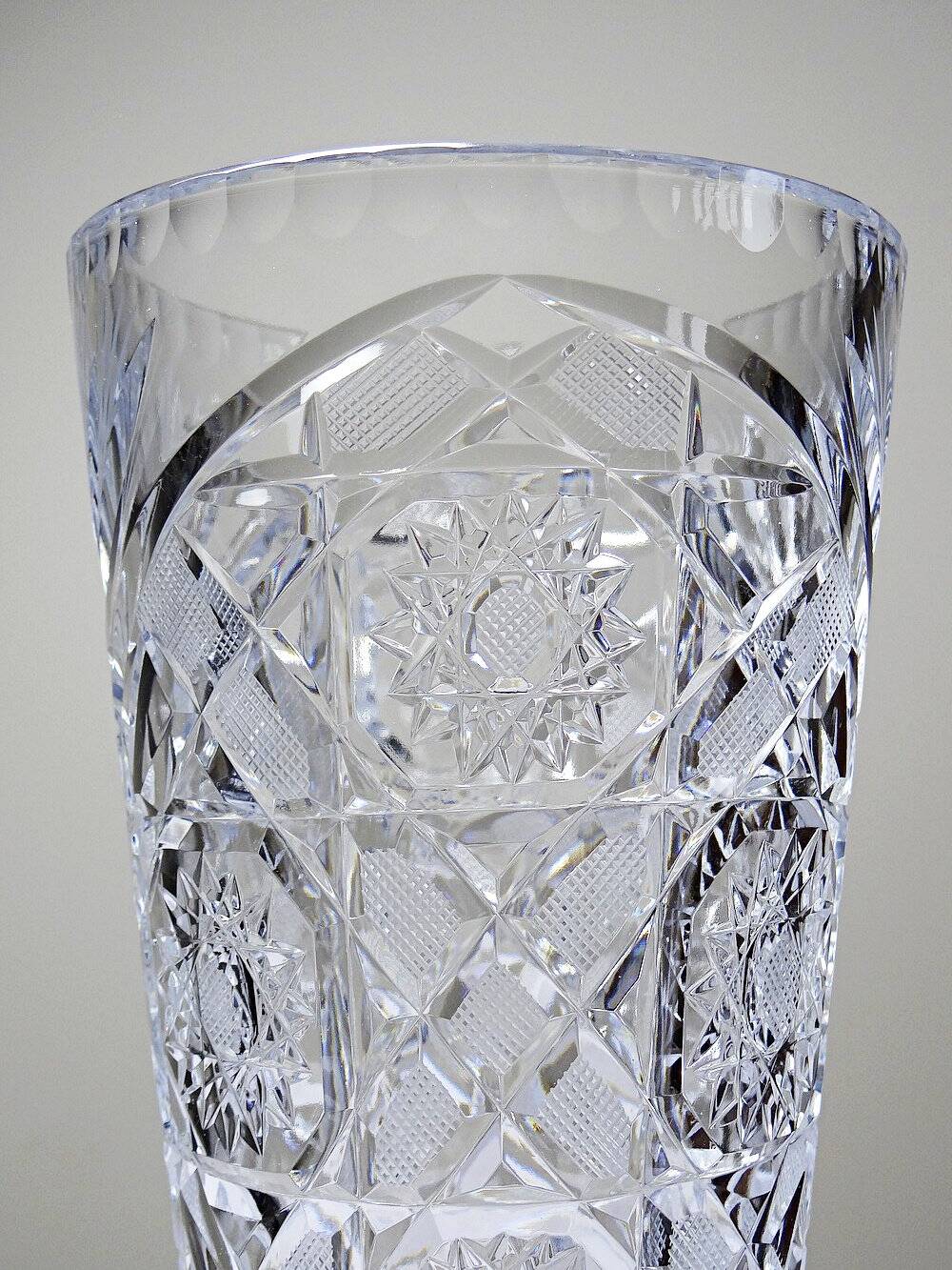 Large vintage cut and molded crystal vase, 1980-2000, Bohemia, Czechoslovakia