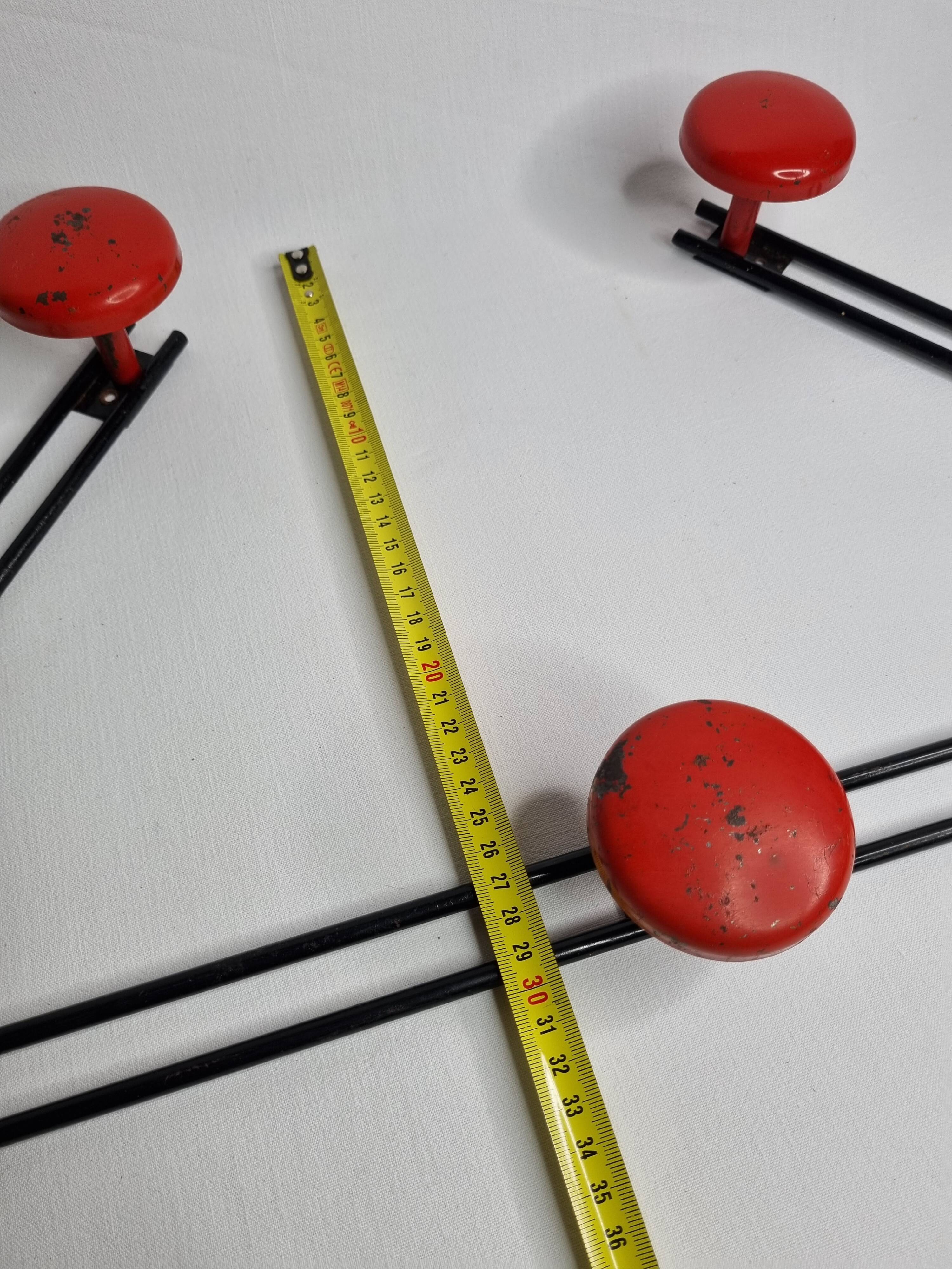 Original vintage metal “trapeze” coat rack, 5 hooks, 67 cm