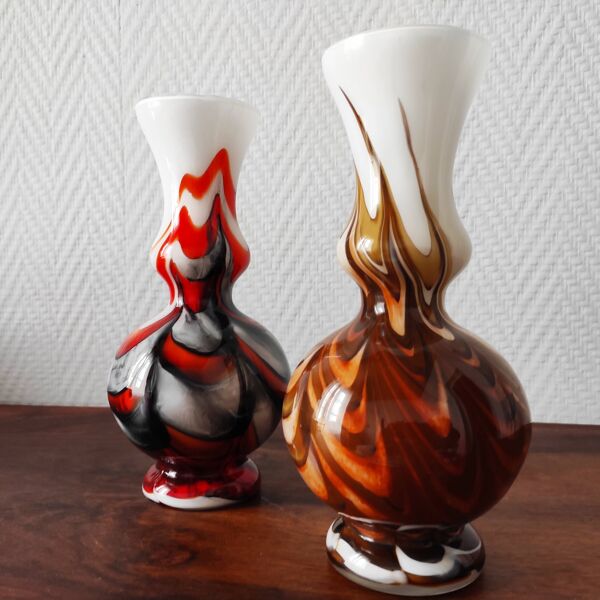 Paire de vases pop art Italien vintage 1970 verre opalin