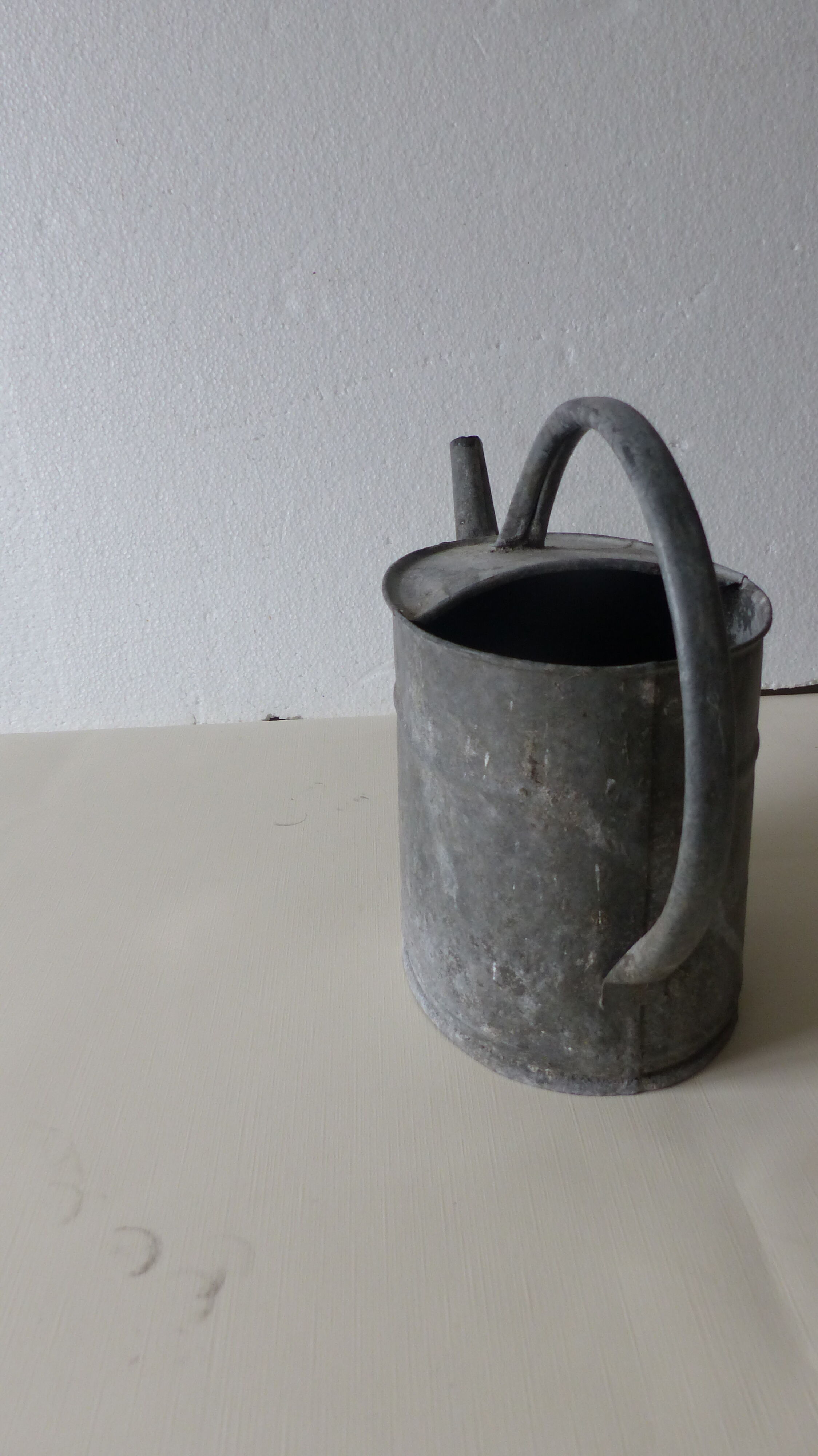 Zinc watering can