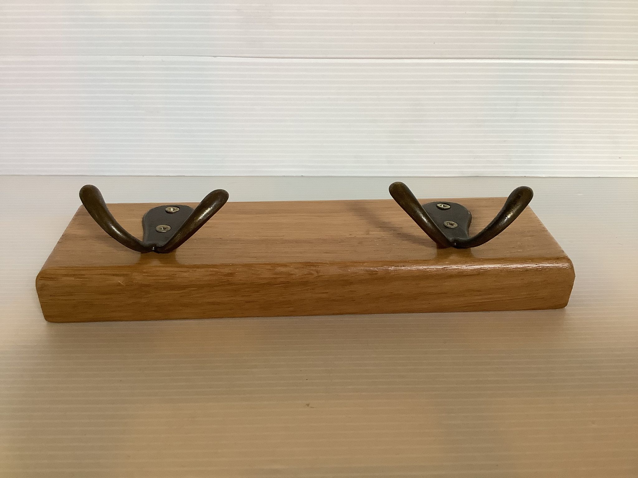 Tea towel holder