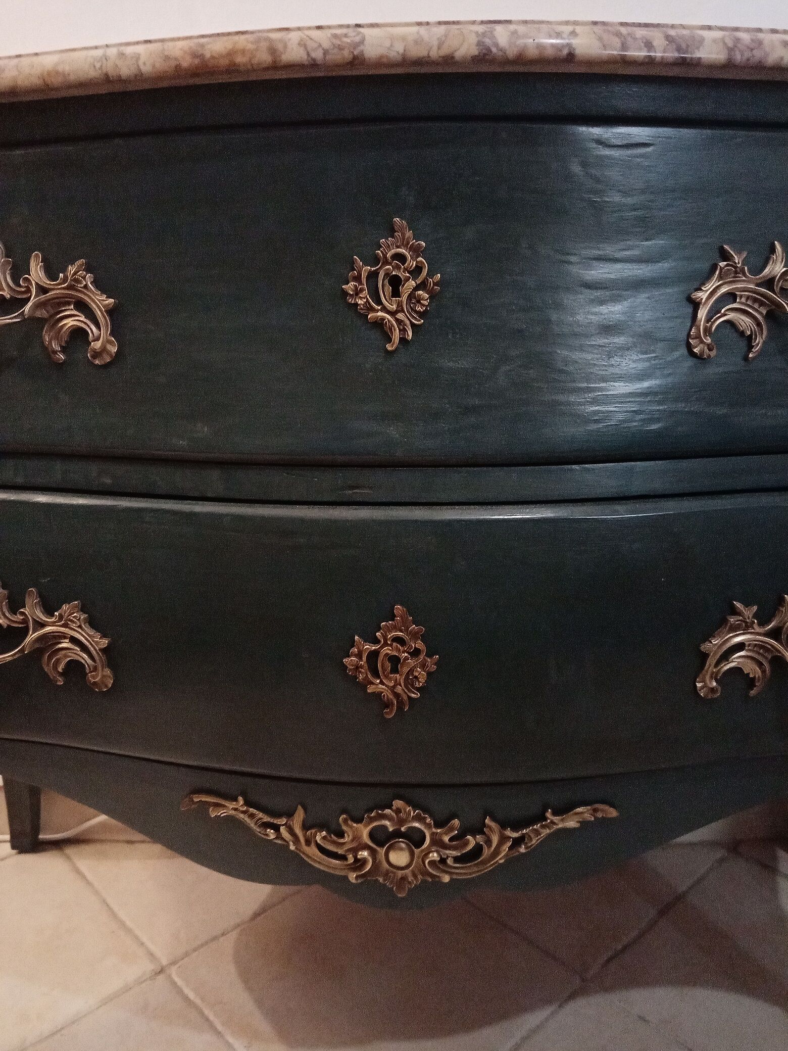Louis XV curved dresser 2 drawers