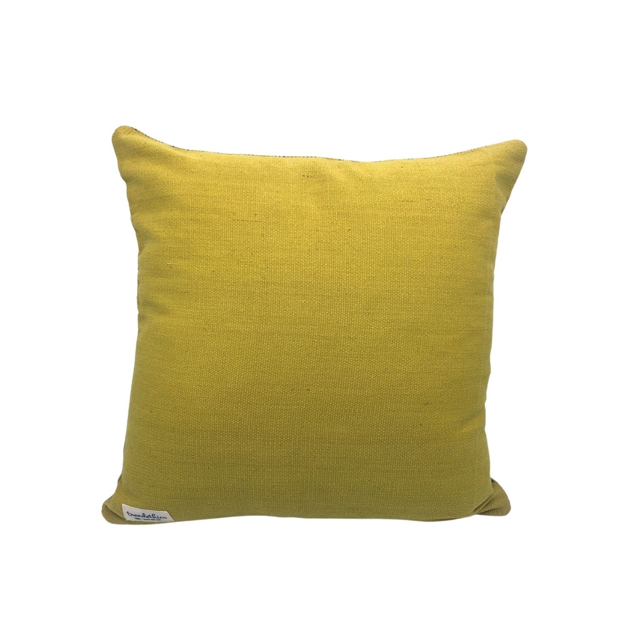 Yellow balu chauung cushion 40x40cm