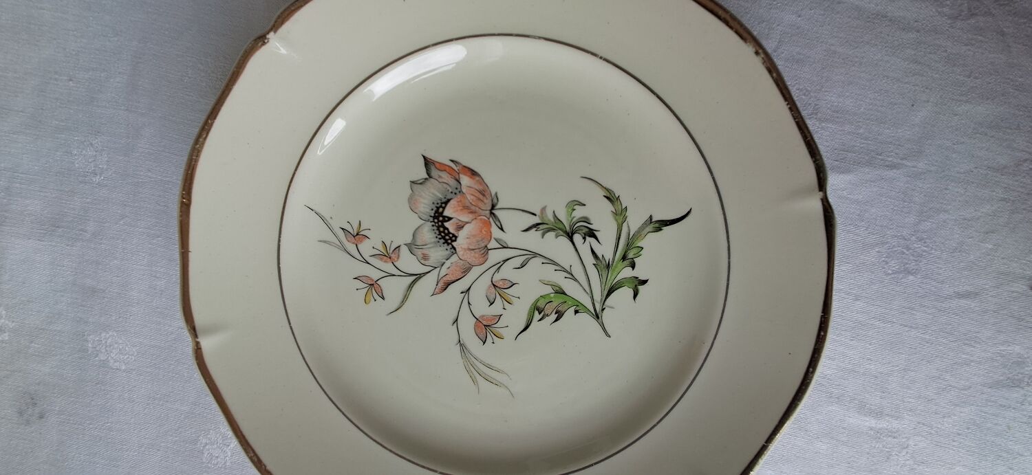 Assiettes à dessert modèle Saverne de St Amand. Années 50-60