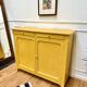 Buffet parisien vintage jaune miel