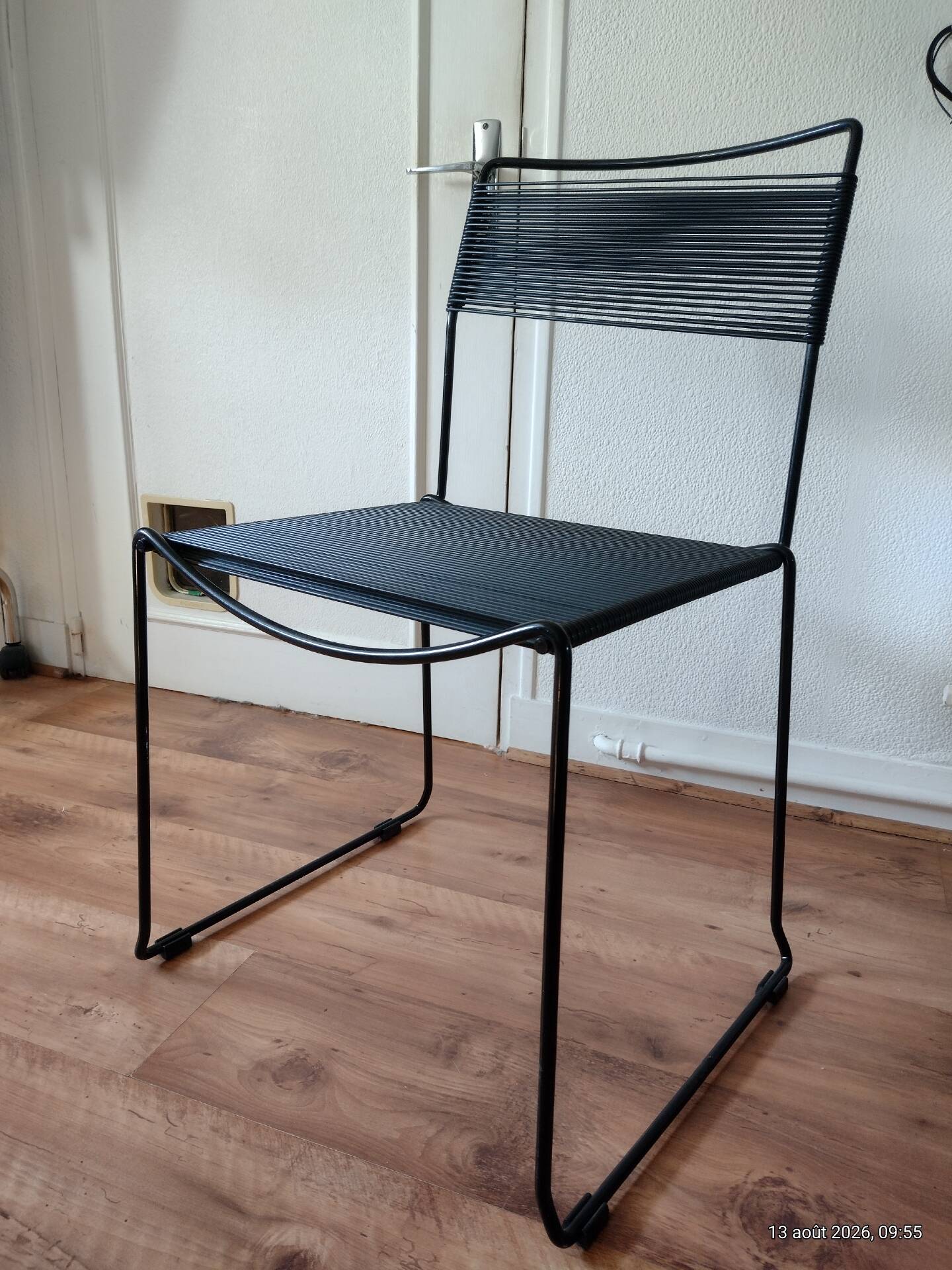 "Spaghetti" chair designed by Giandomenico Belotti for Alias.