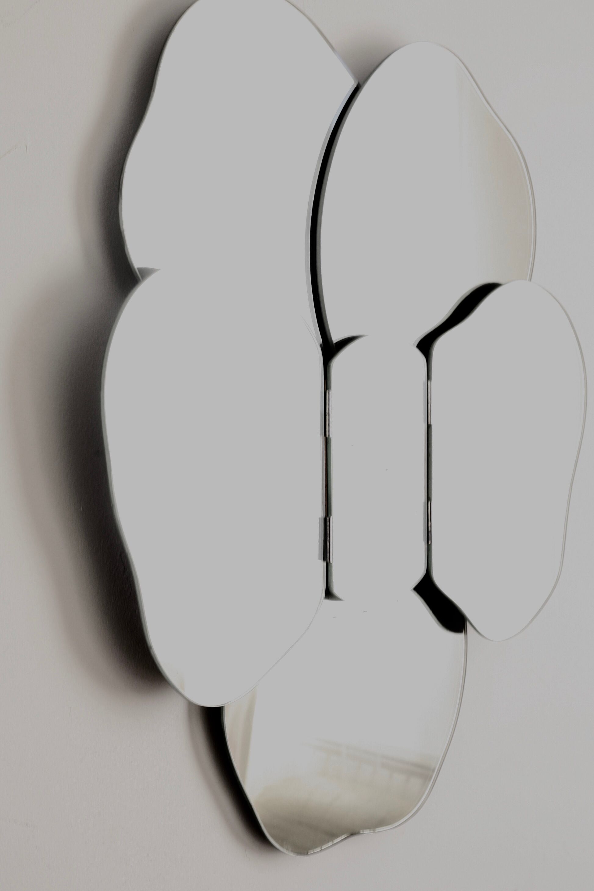 Removable wall mirror, circa 1970 68x76cm