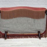 Canapé danois 2 places des années 1950, velours d'ameublement rose saumon, bois de frêne.