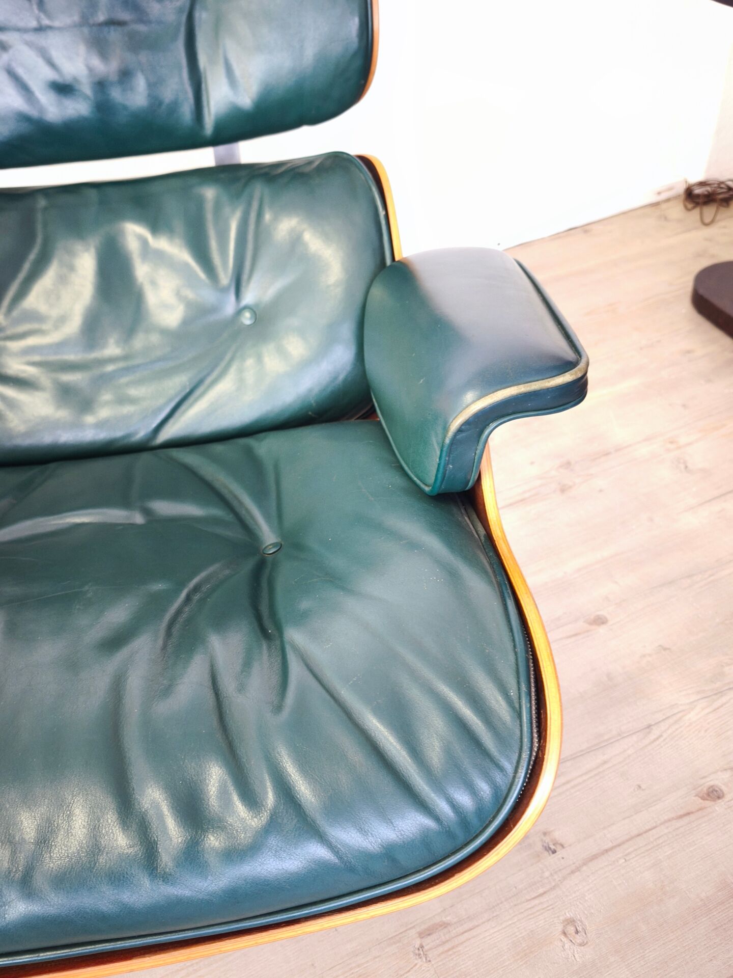 Fauteuils Lounge Eames ,production Herman Miller, avec ottoman. En cui