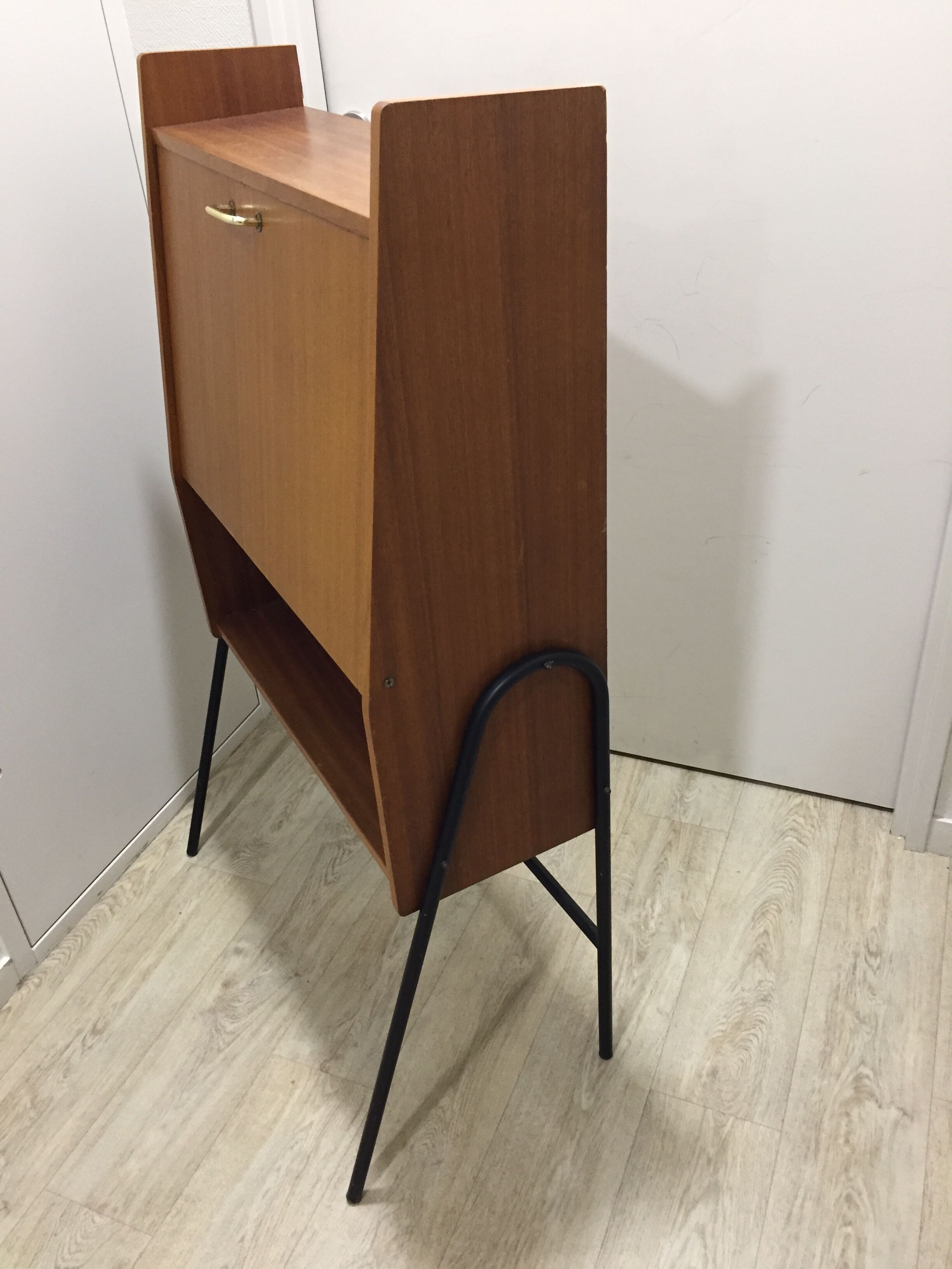 Writing desk