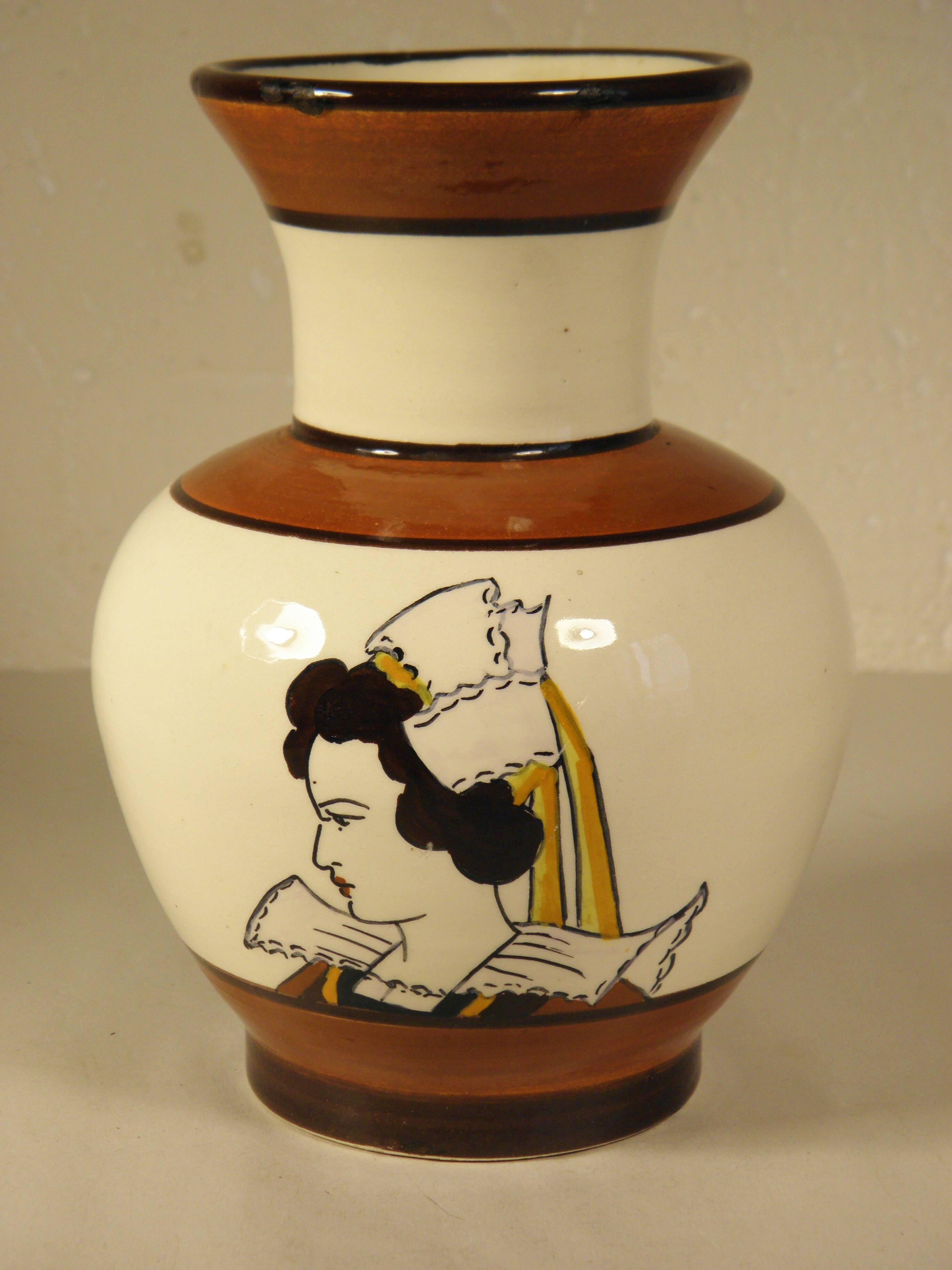 Vase en faience de quimper