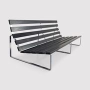 Rare “Bijenkorf” slatted bench by Kho Liang Ie for Artifort 1960s