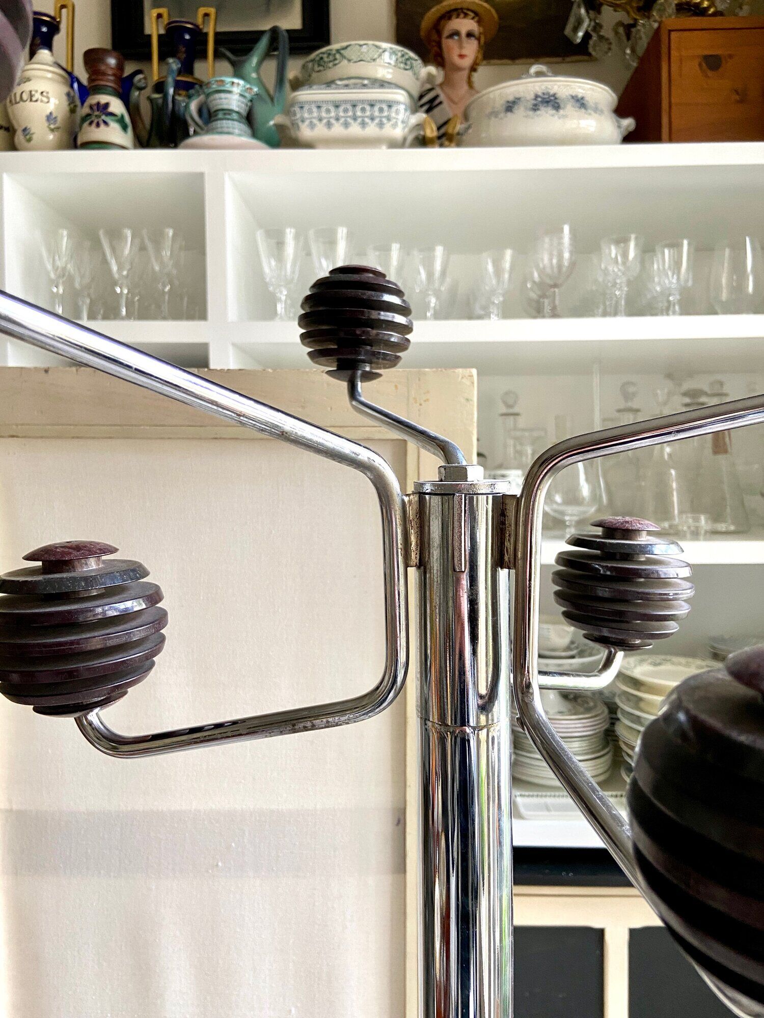 Space Age coat rack with 8 hooks in chrome-plated metal and brown bakelite