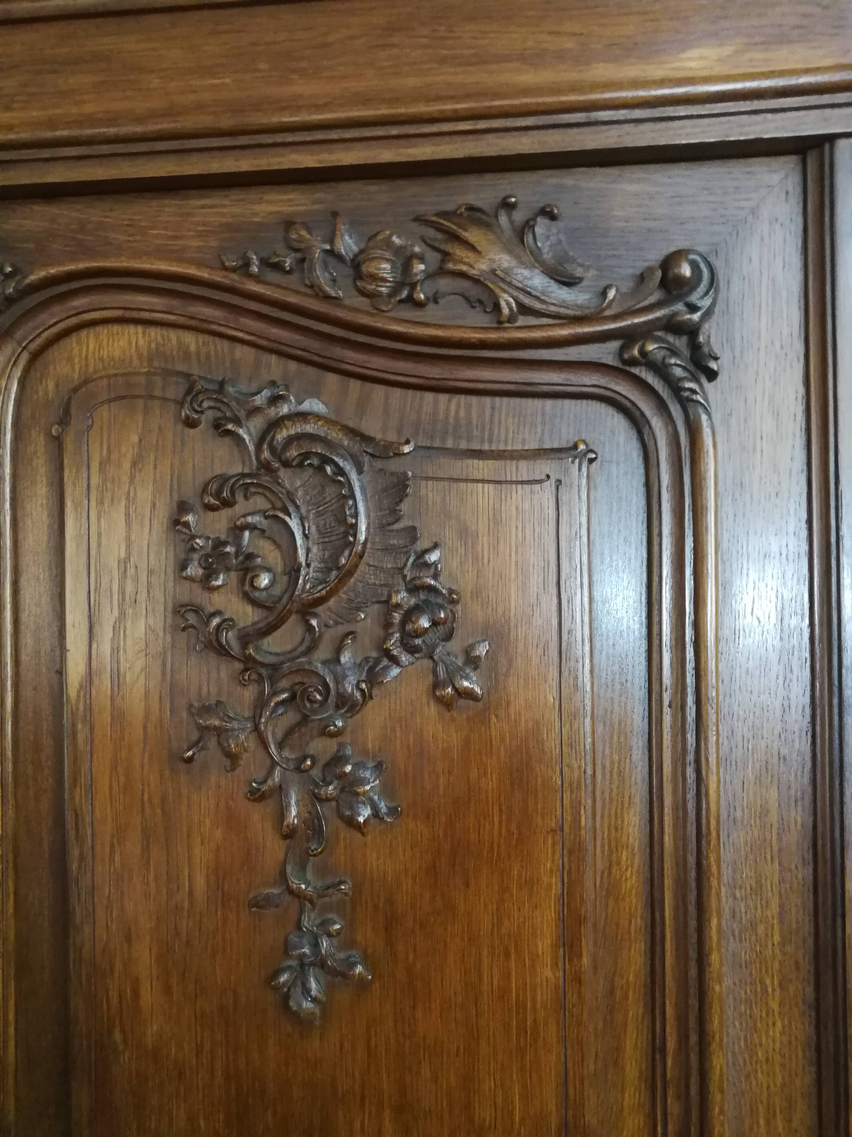 Upper part of an antique 19th-century dresser, Louis XV style.
