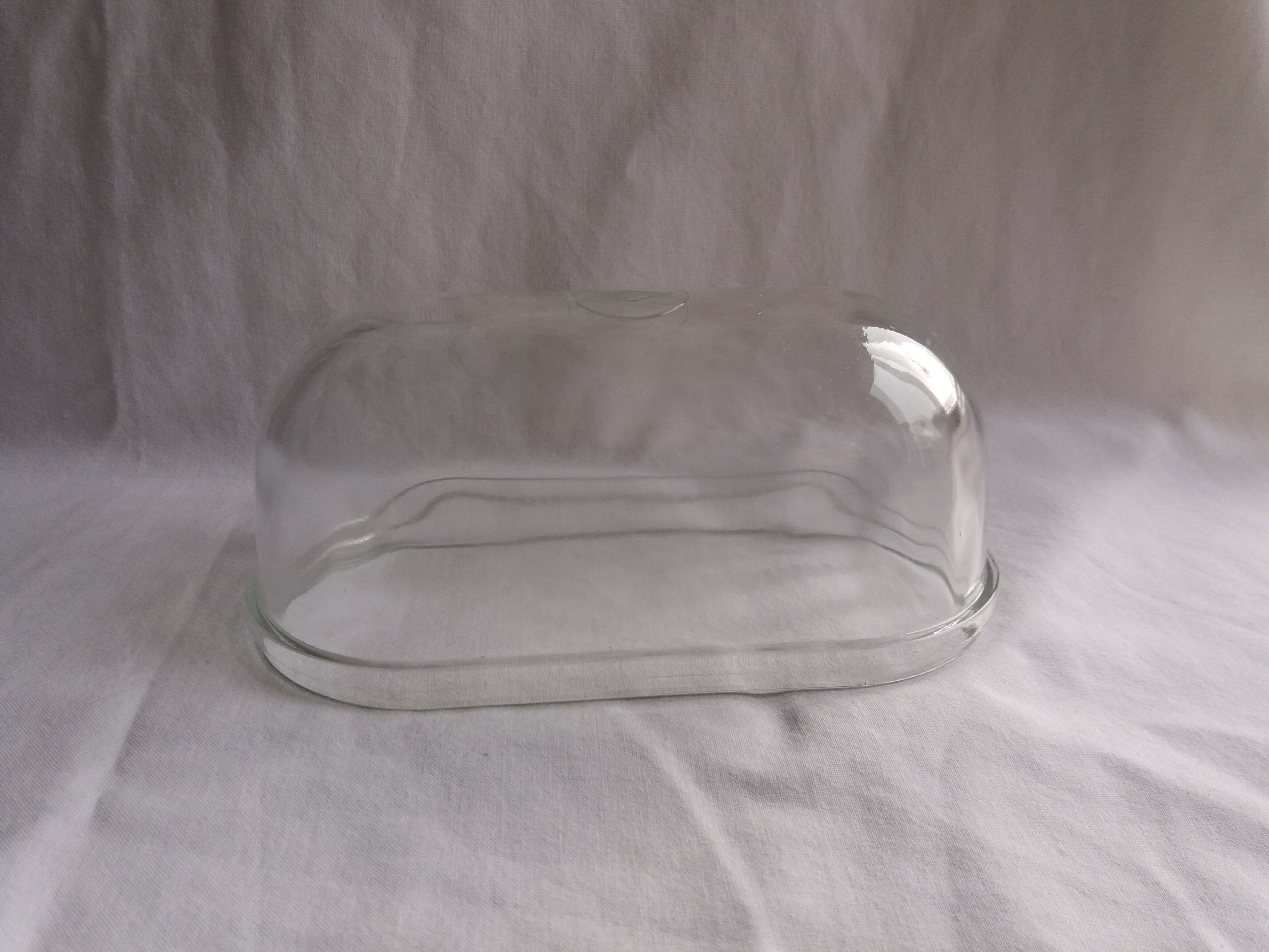 Globe lampshade for industrial wall lamp