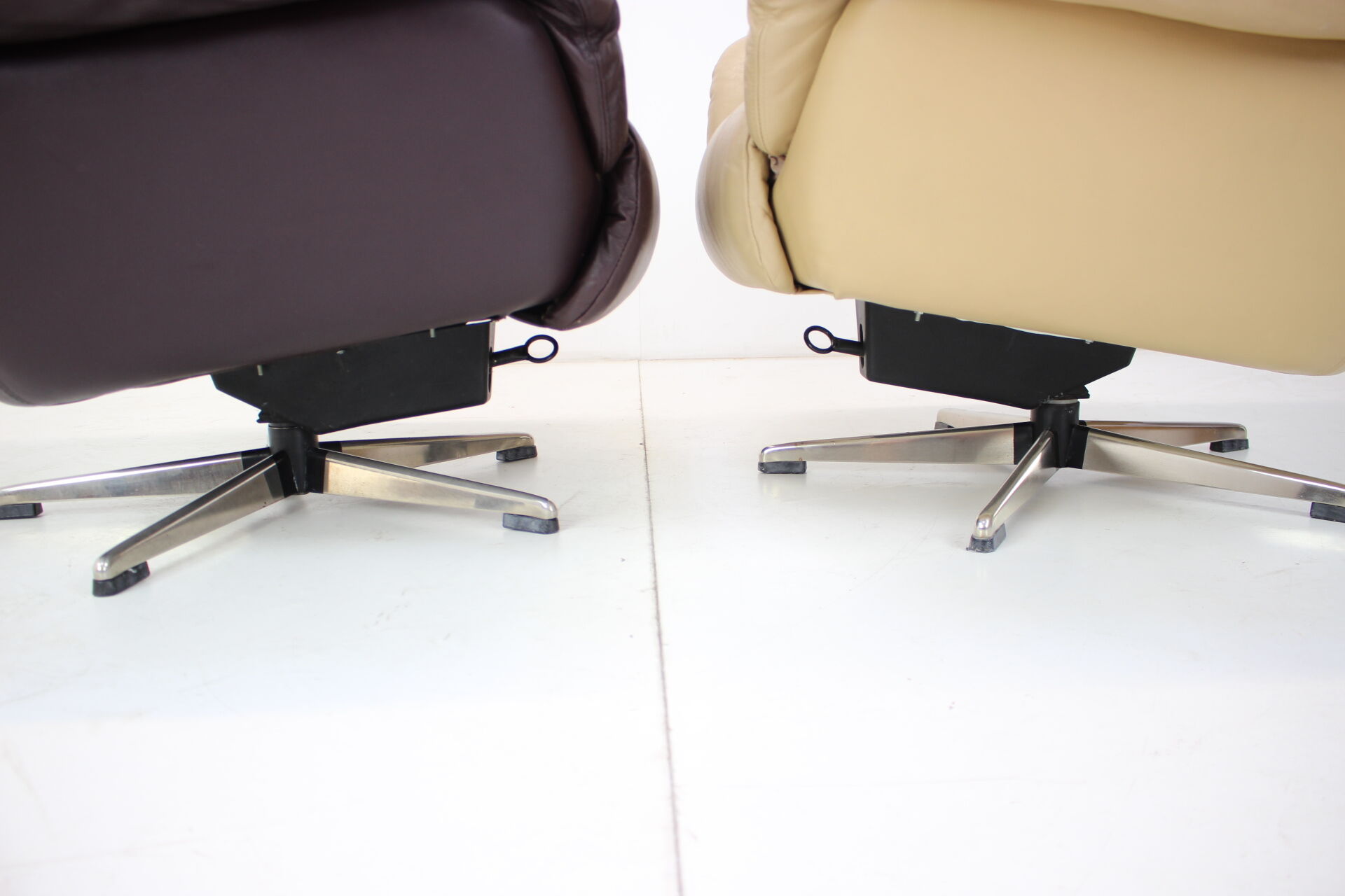 Set of two scandinavian adjustable leather armchairs by peem, 1970s, finland