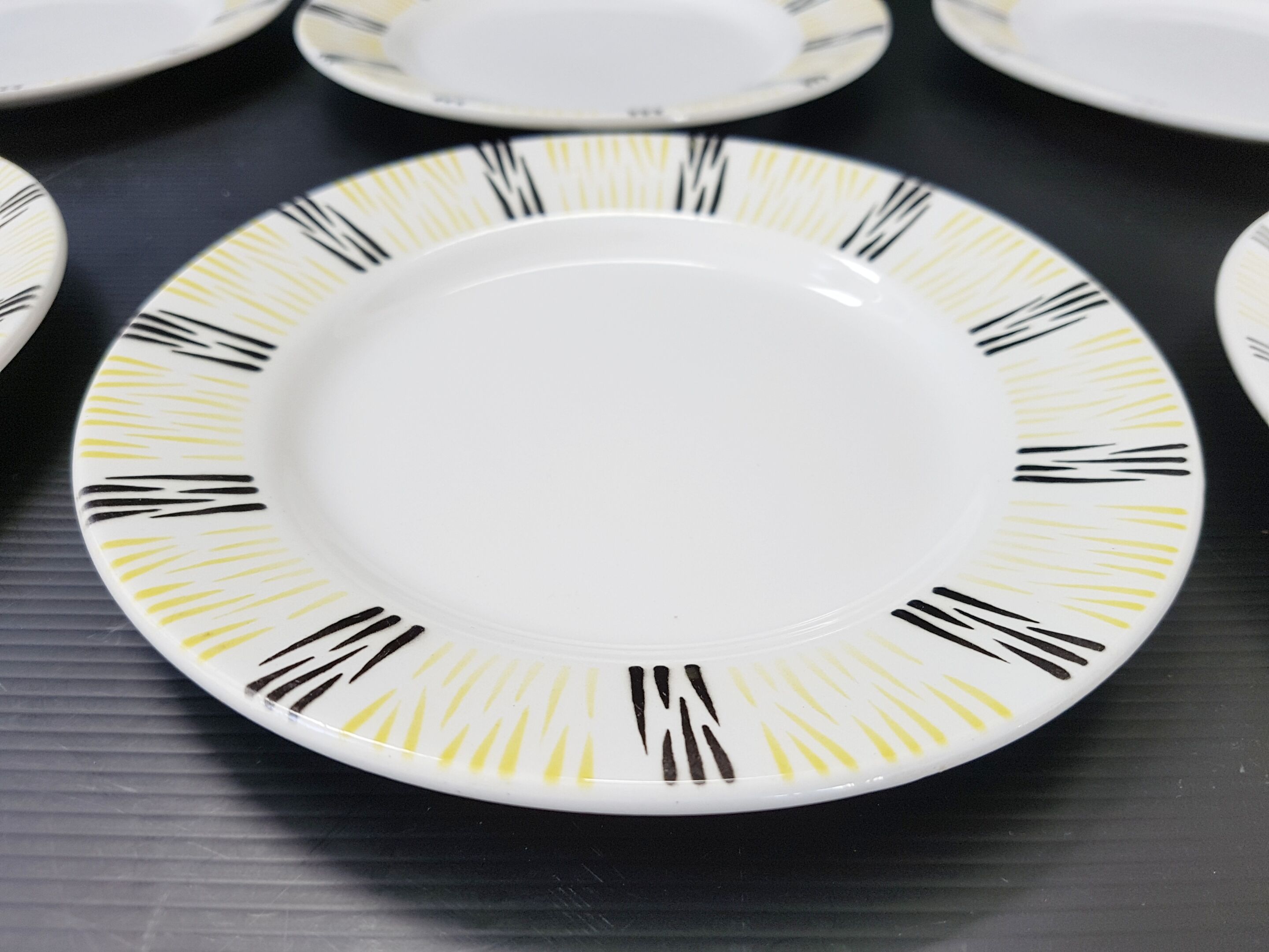 Lot of 10 plates to desserts of the 1950s