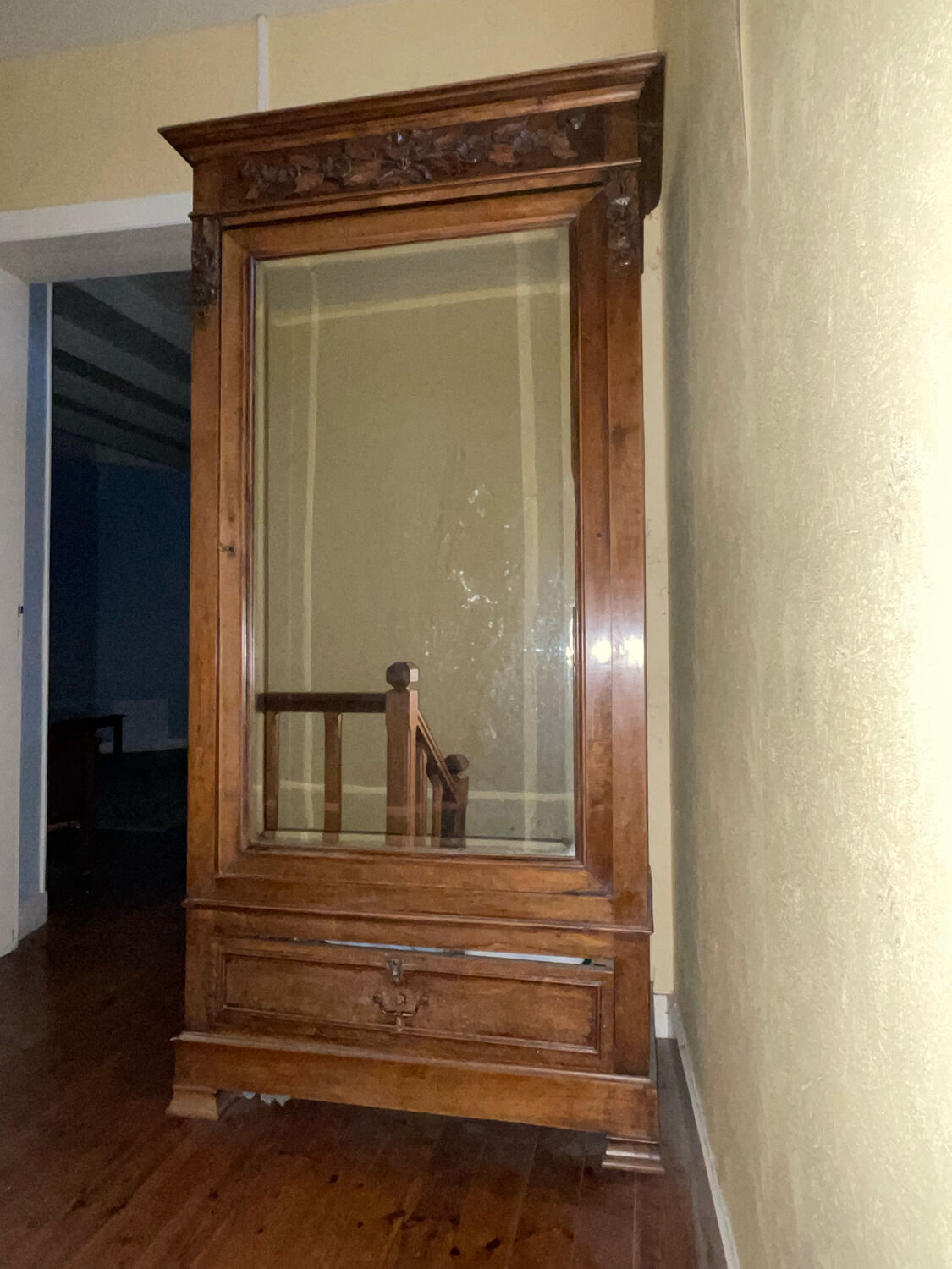 Wardrobe with mirror