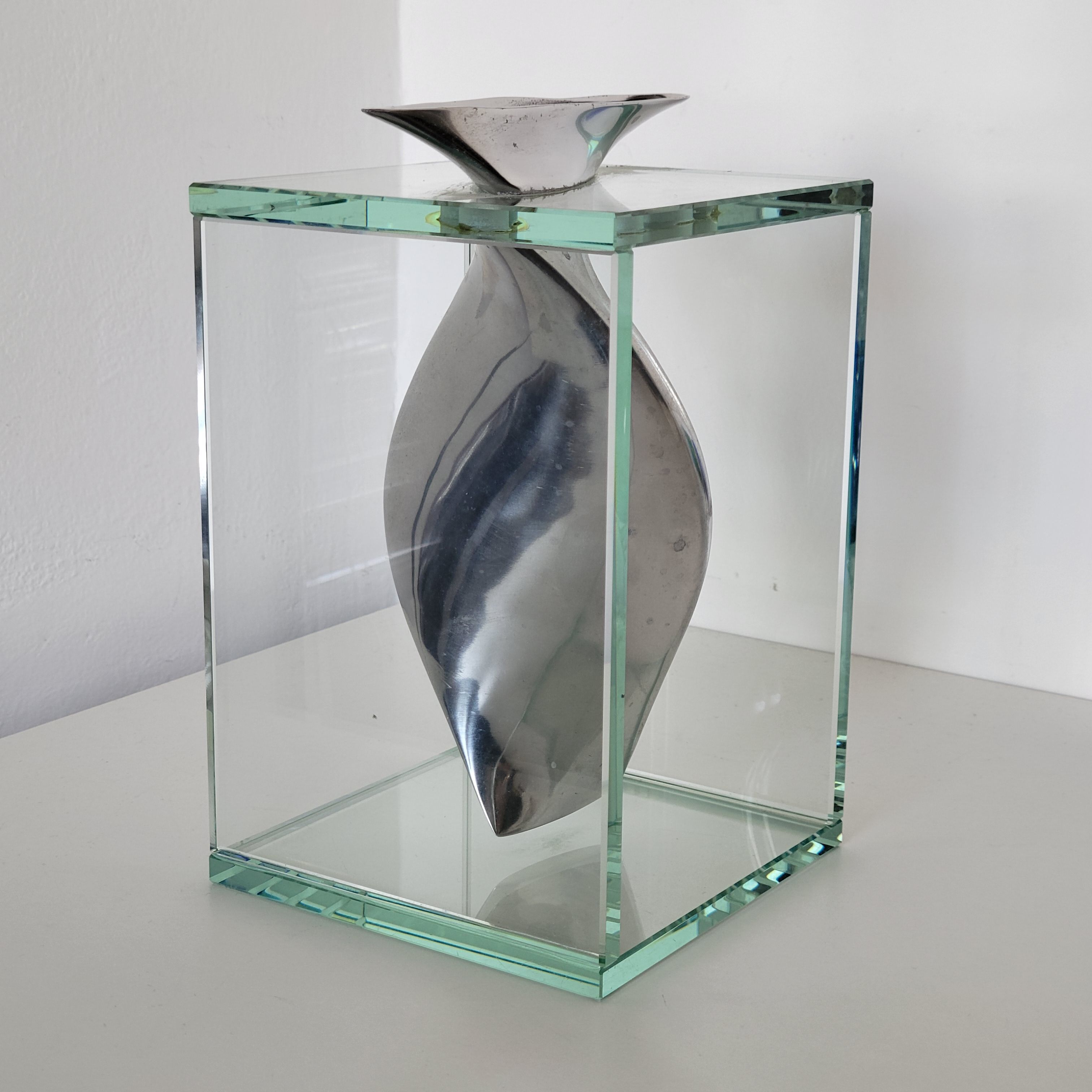 Modernist vase in aluminum and glass 1980
