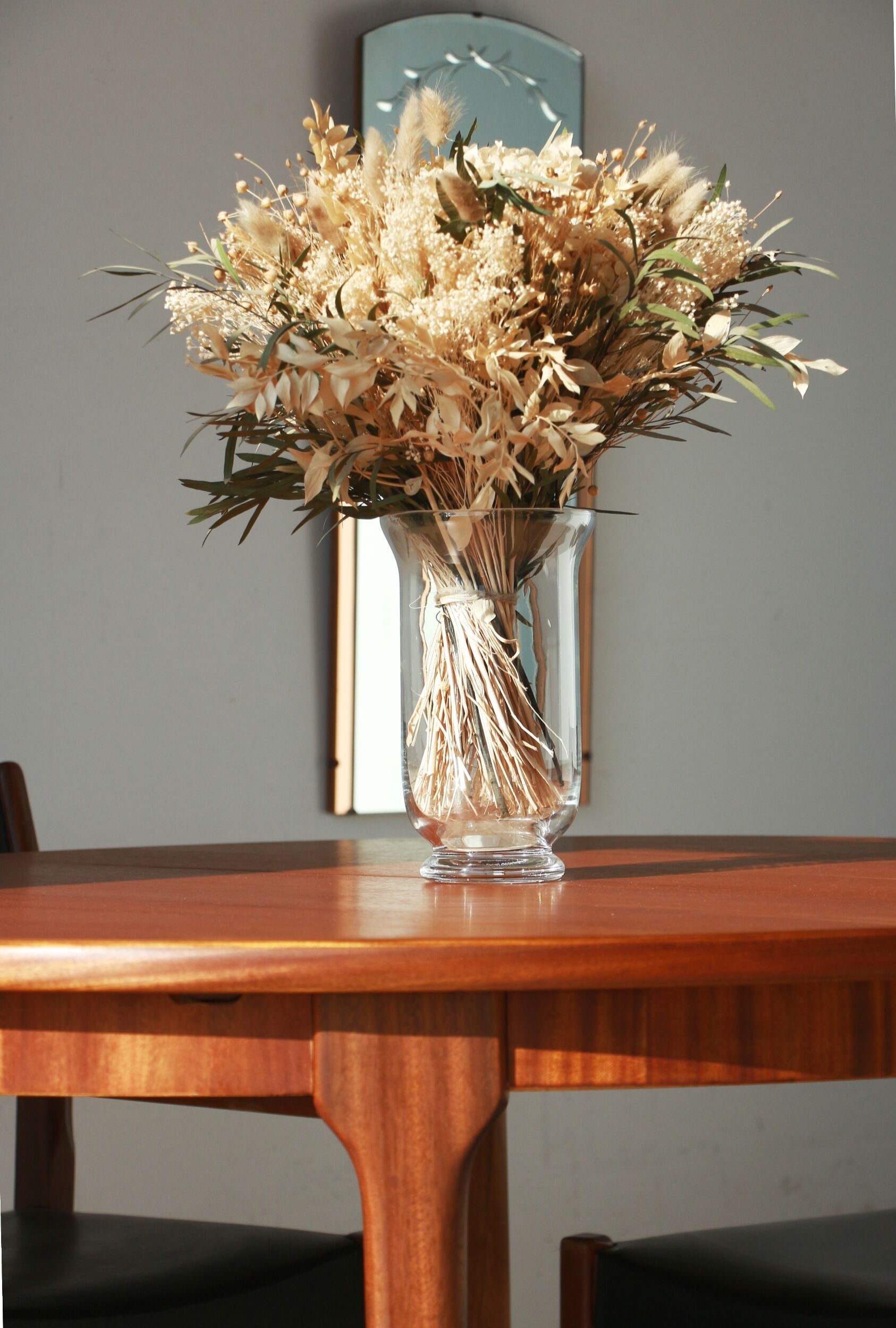 Round dining table with extension - McIntosh - 60s