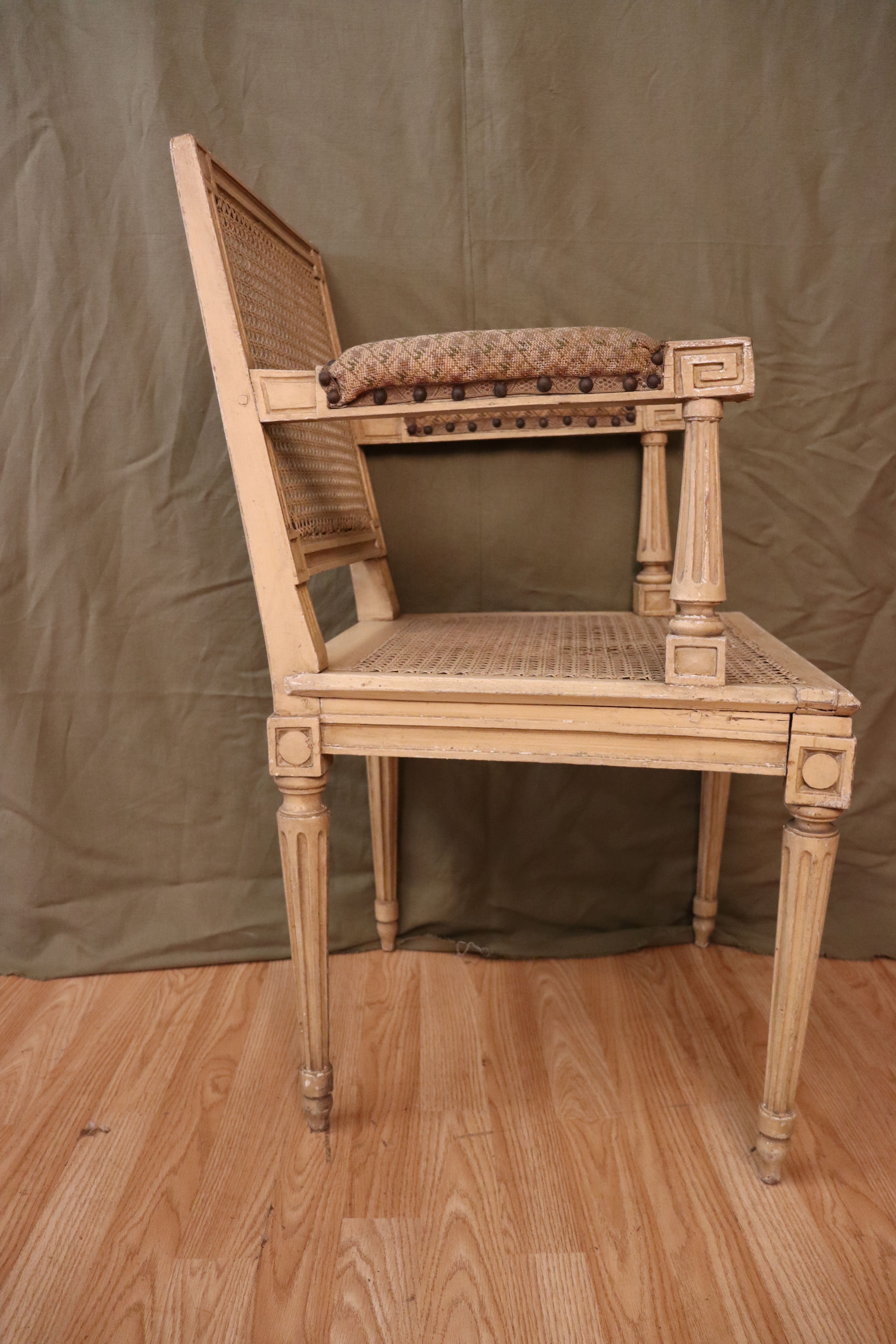 Canning armchair