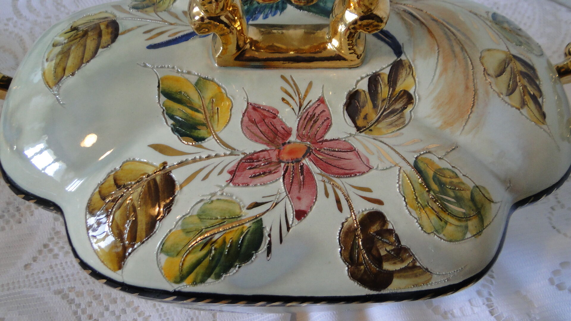 Vegetable soup tureen with old barbotine porcelain dish H.Becquet quarqueron