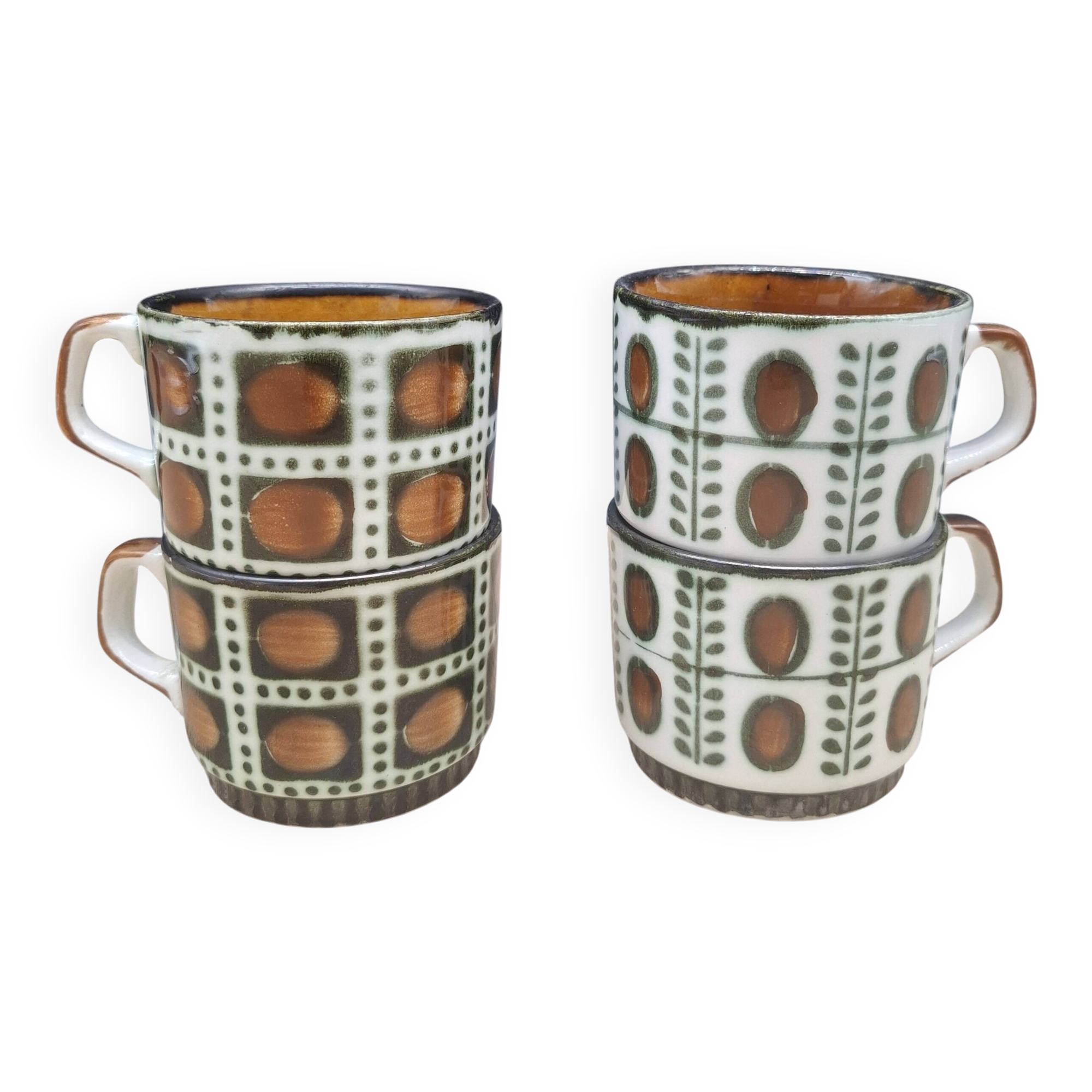 Set of 4 Boch 1966 Bernadette and Noix cups